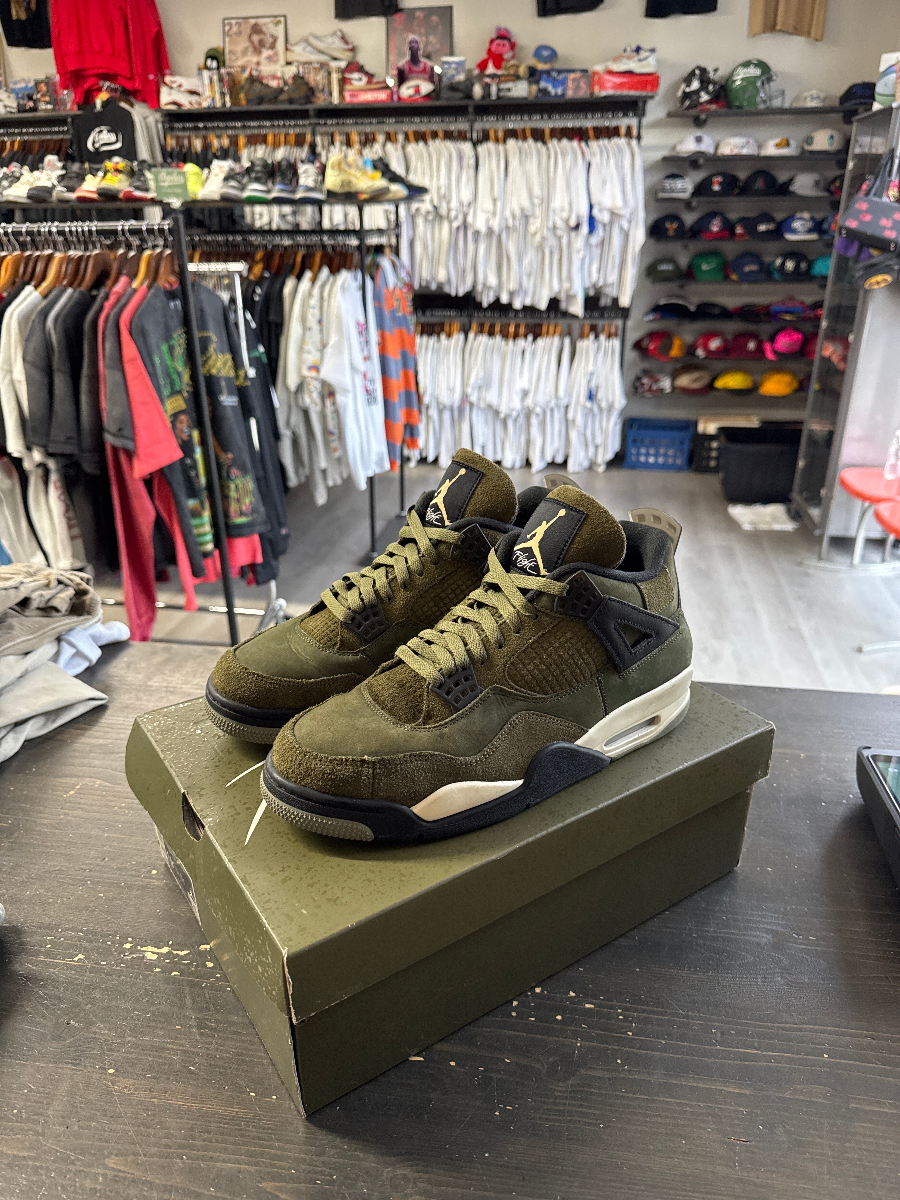 Pre-owned Jordan Retro 4 Craft Medium Olive