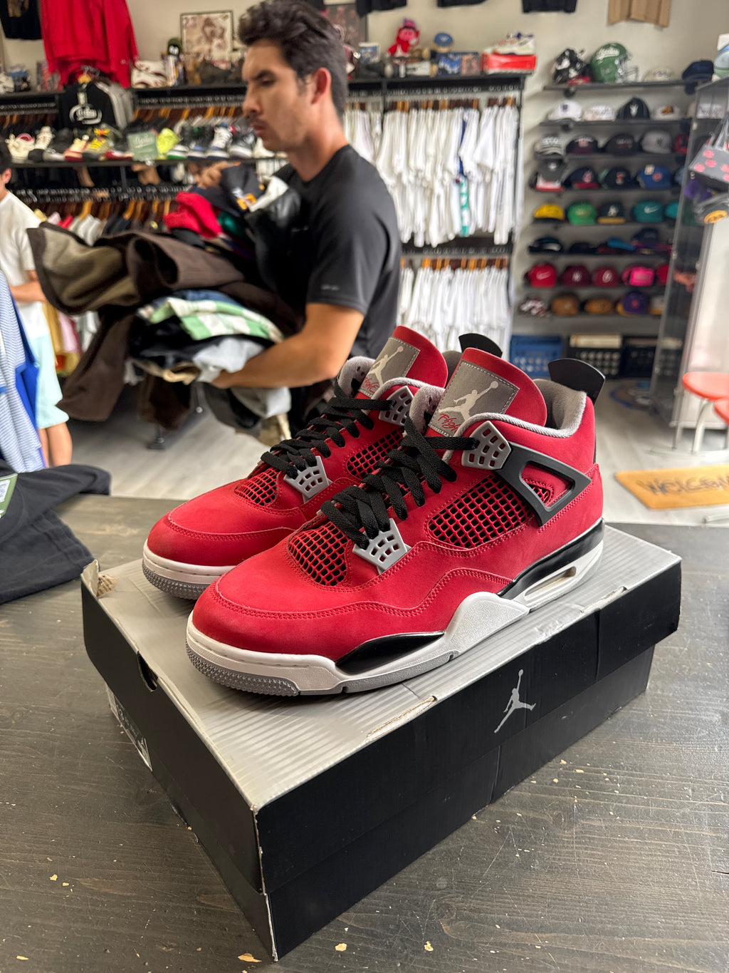 Pre-owned Jordan Retro 4 Toro Bravo 2026