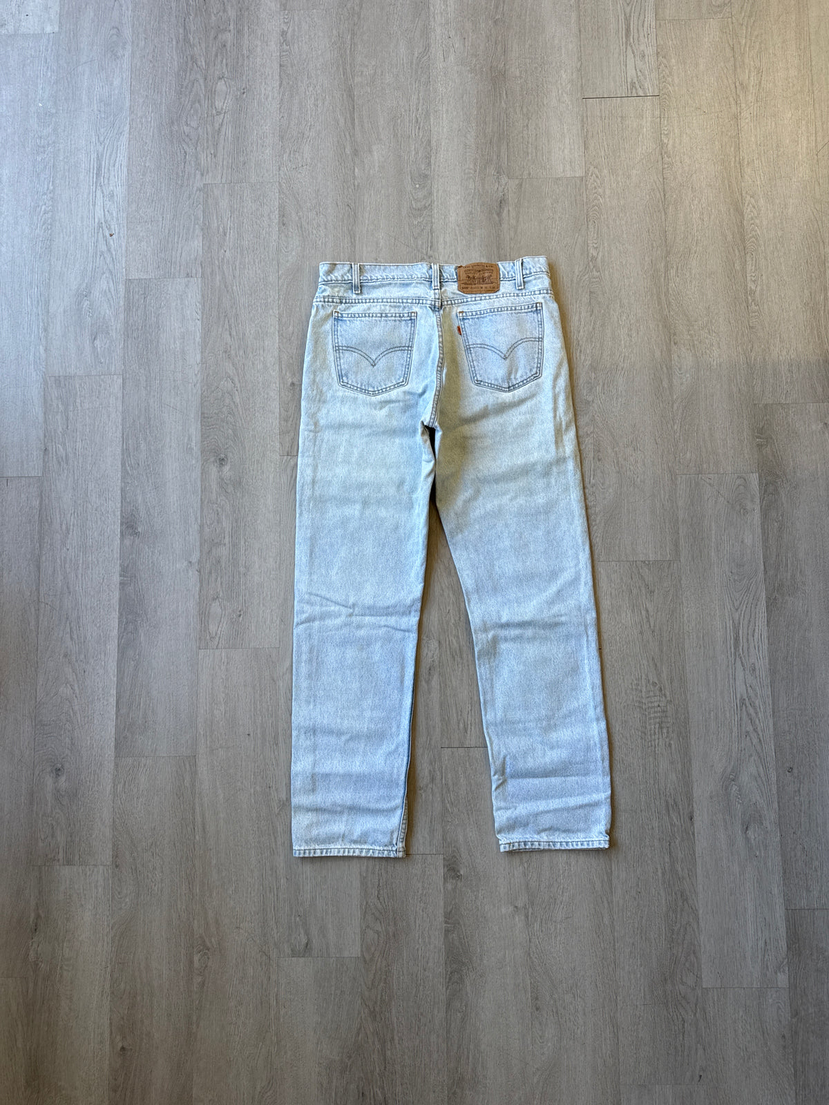 Vintage Levi’s 550 Orange Tab Relaxed Tapered Light Washed Denim Jeans