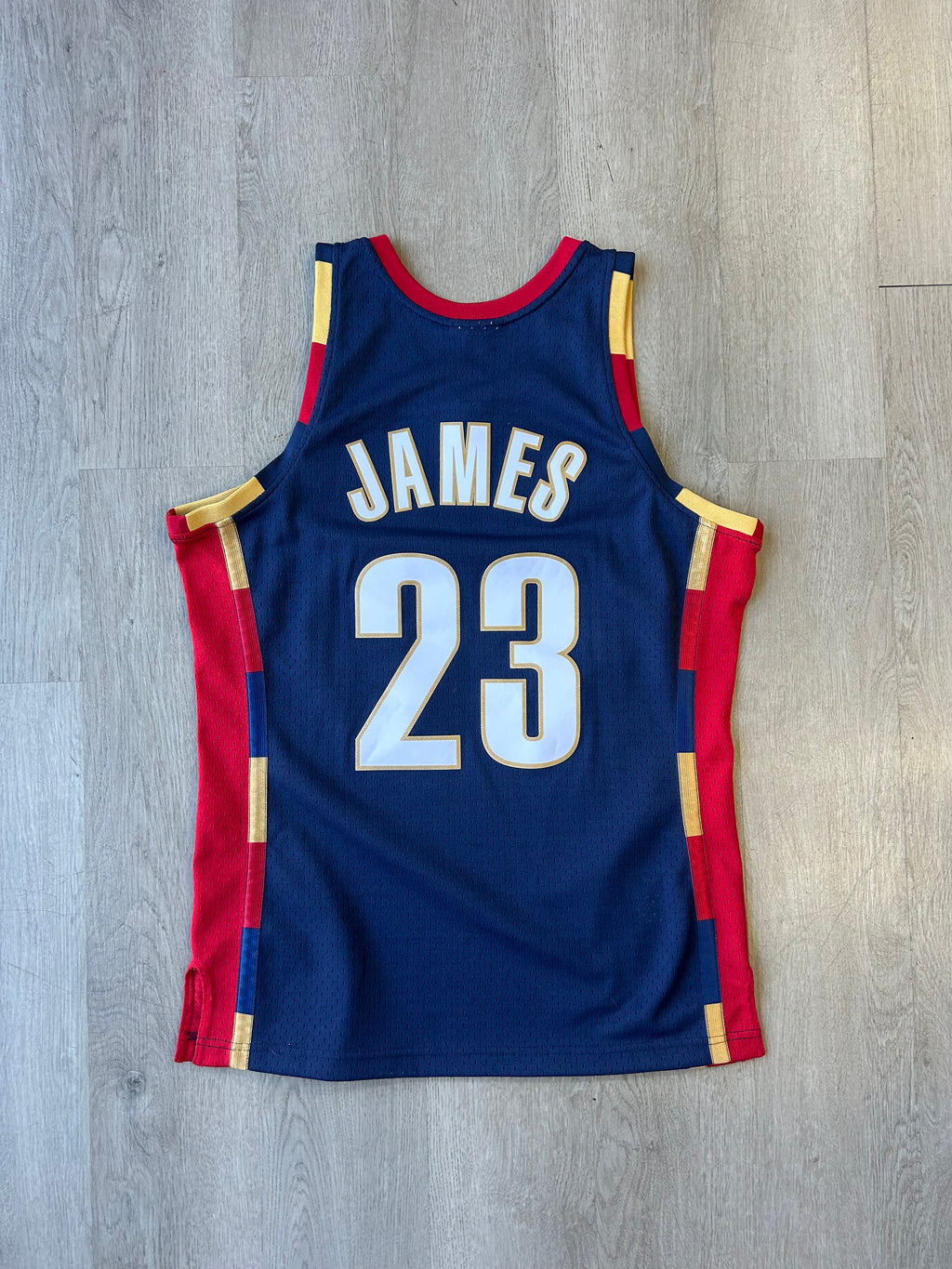 Mitchell & Ness LeBron James Cleveland Cavaliers Hardwood Classics Jersey