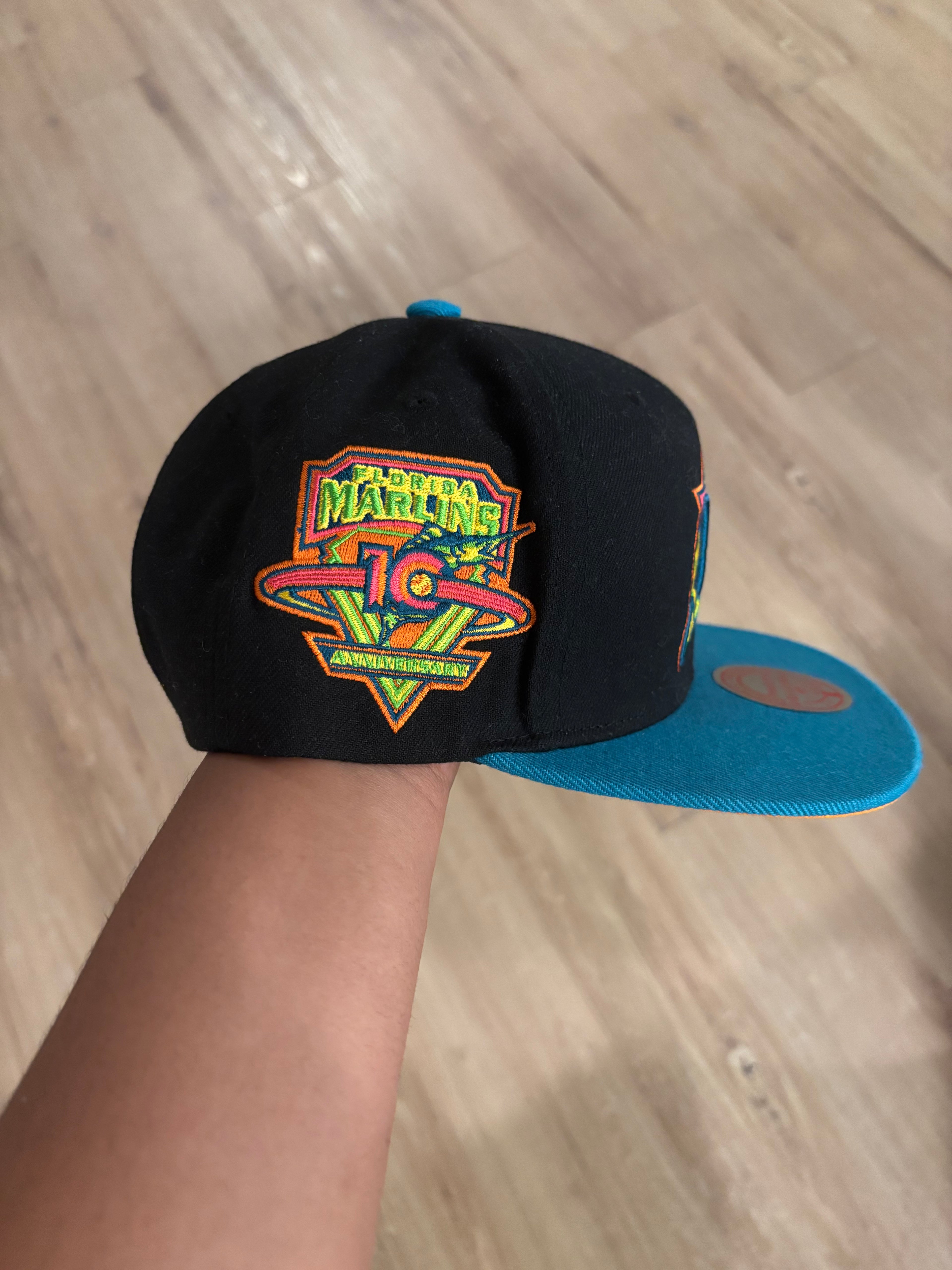 Mitchell & Ness Classic Florida Marlins SnapBack