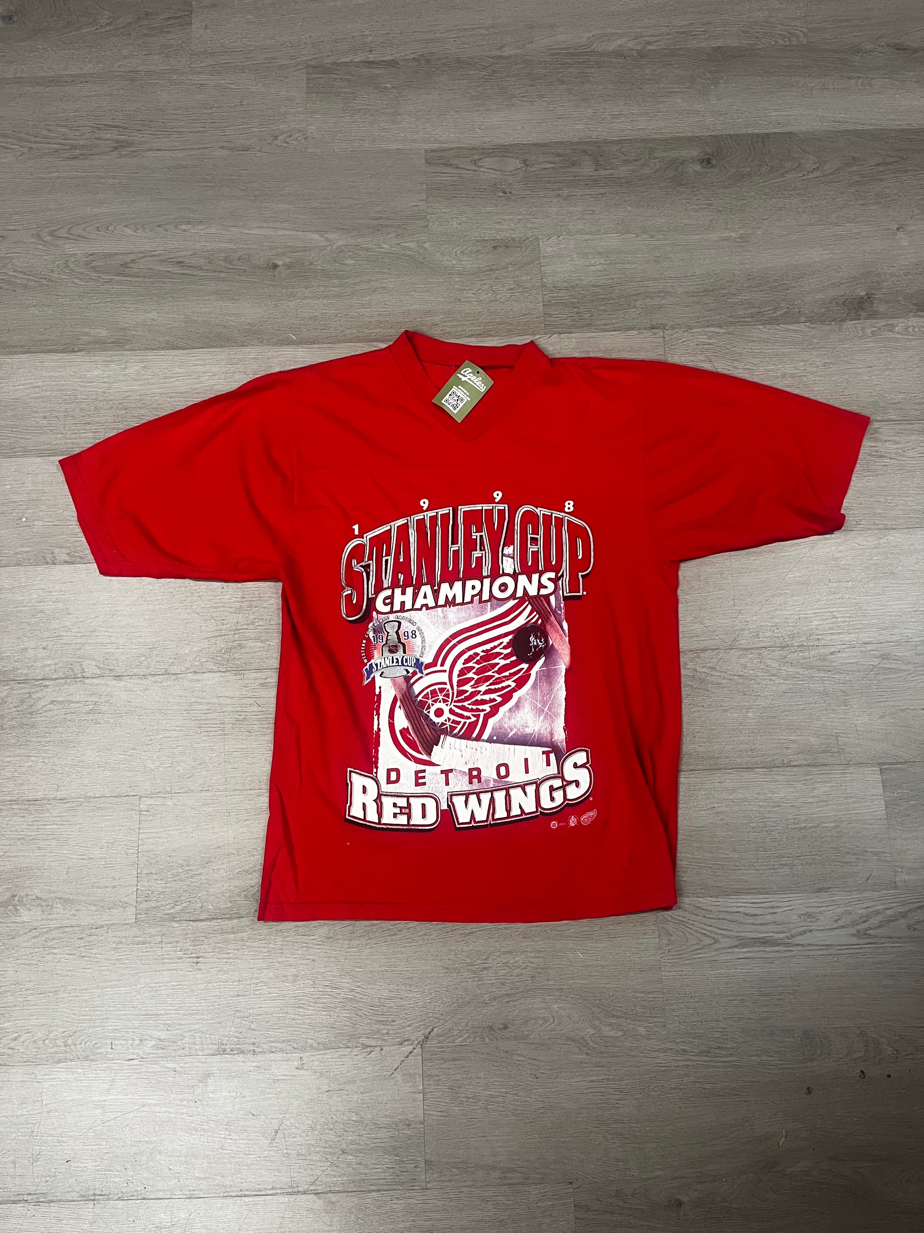 Vintage Detroit Red Wings Stanley Cup Champions Tee