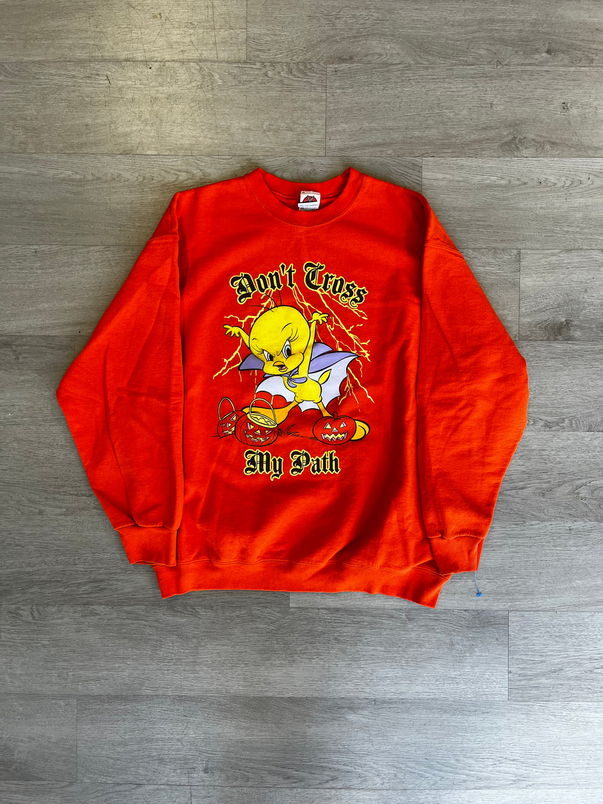 Vintage Looney Tunes Tweety Bird Halloween Crewneck