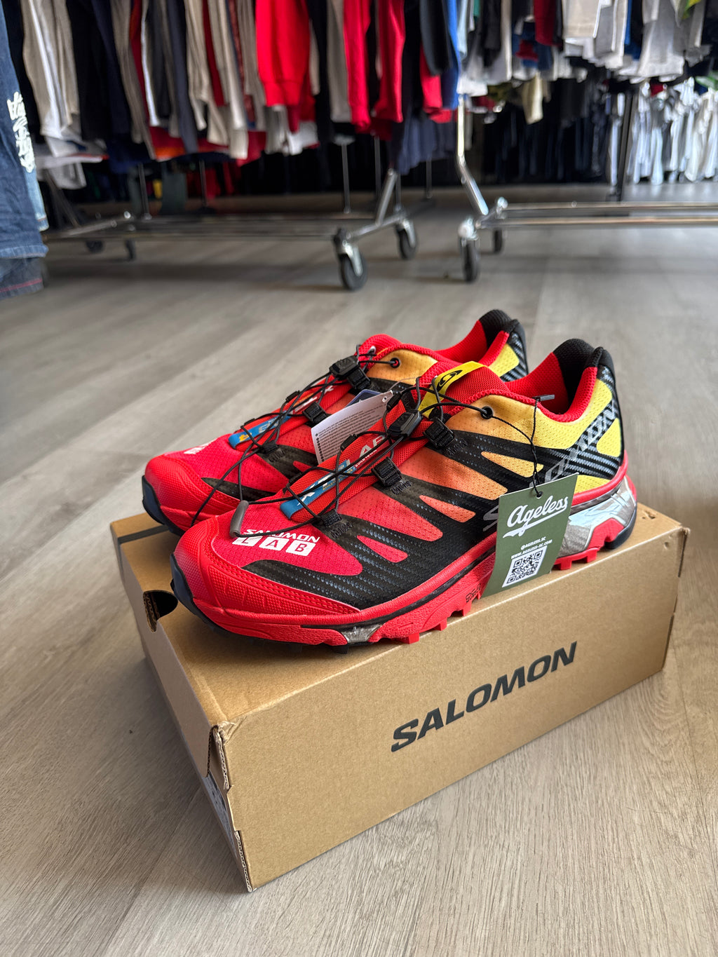 Salomon XT-4 OG Fiery Red Empire Yellow