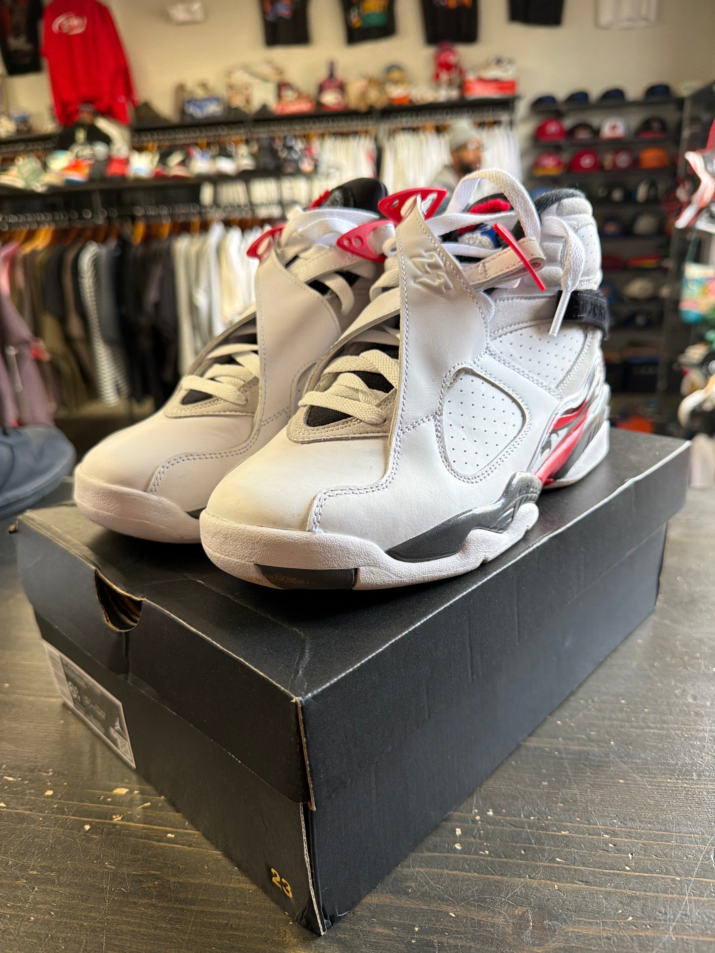 Pre-Owned Air Jordan 8 Bugs Bunny (2025)