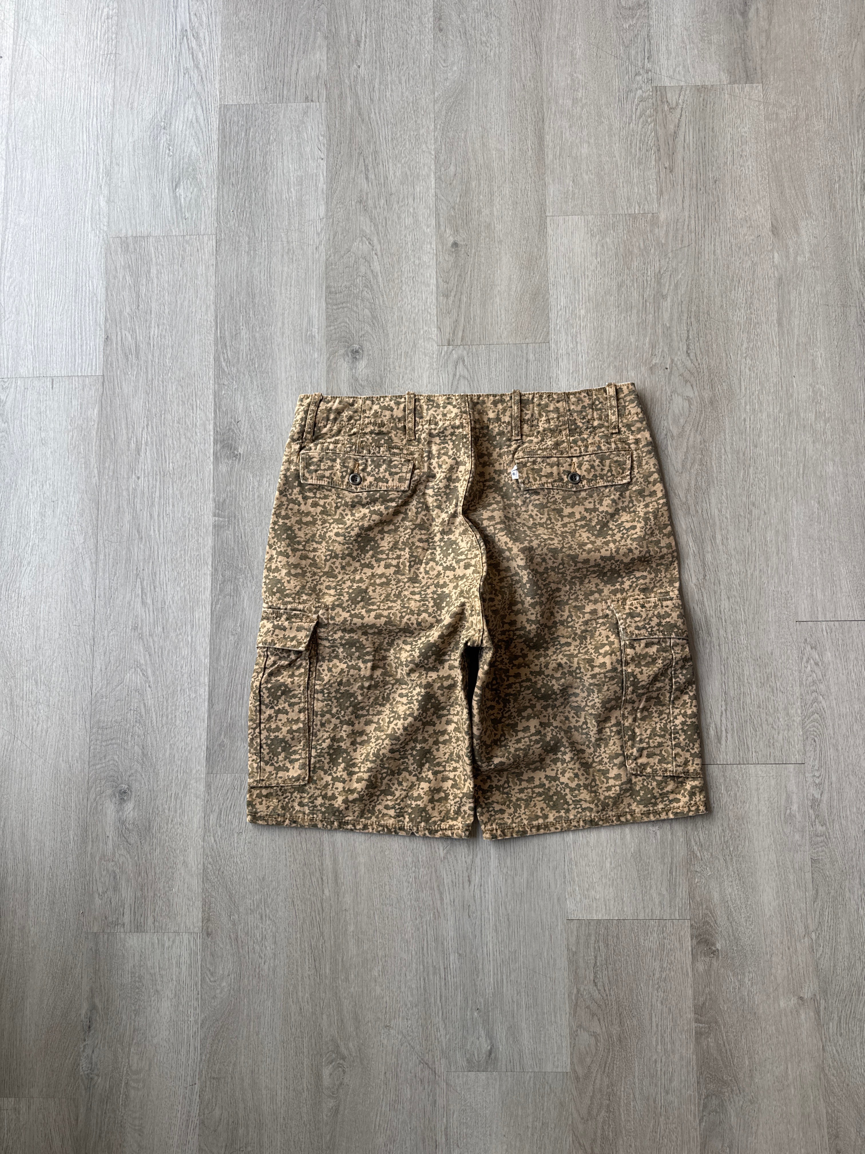 Levi’s Digi Camo Cargo Shorts