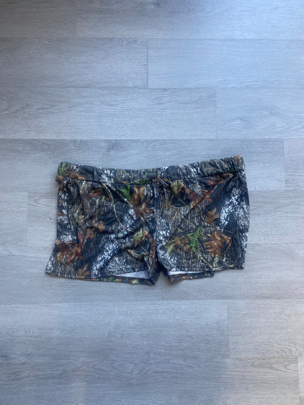 Vintage Women’s Wilderness Dreams Camouflage Shorts