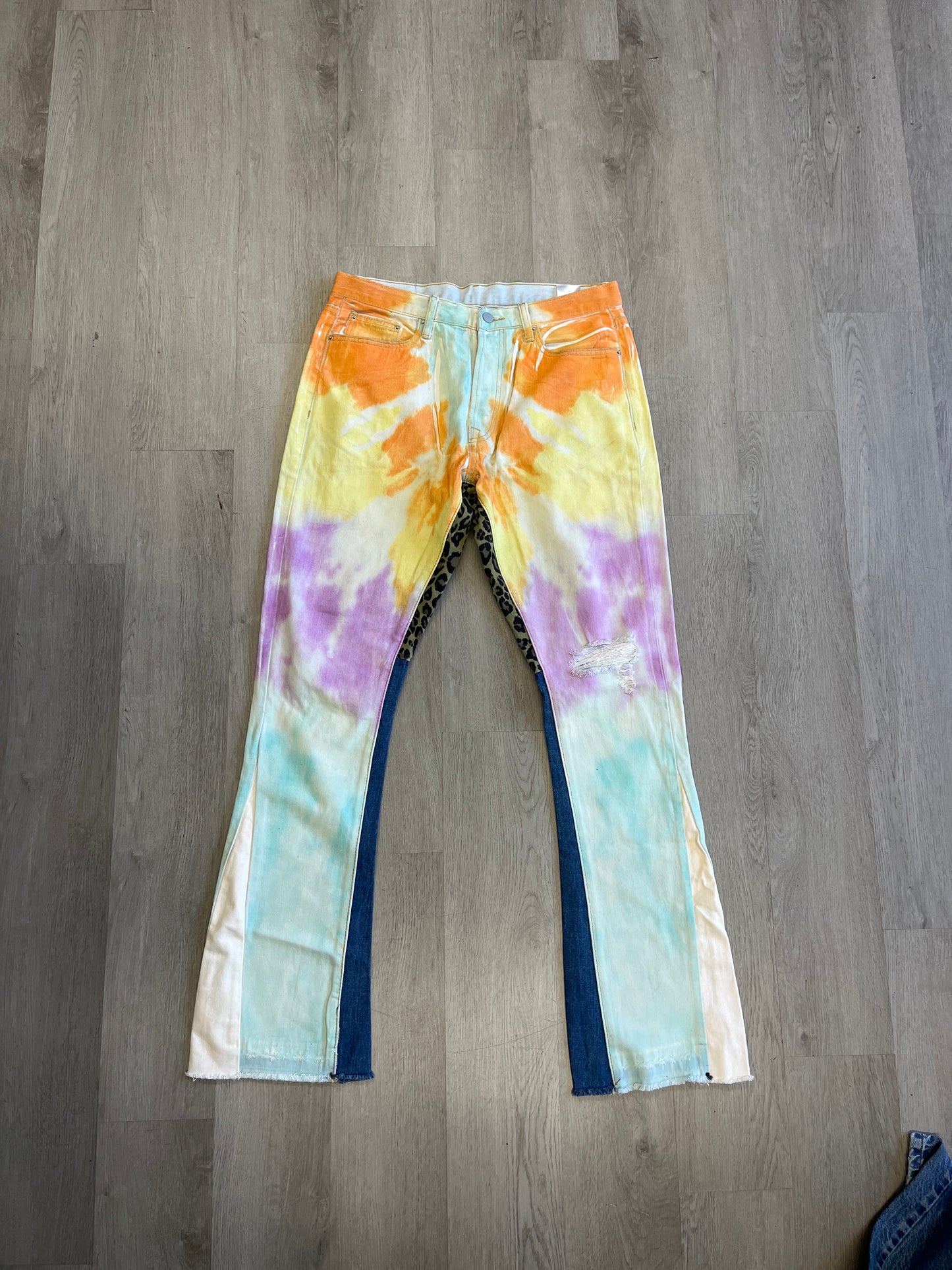 Mnml Tie-Dye Multi Flare Jeans