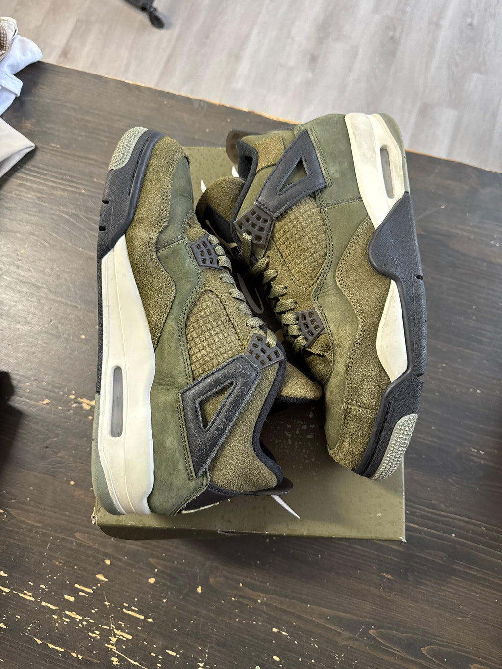 Pre-owned Jordan Retro 4 Craft Medium Olive