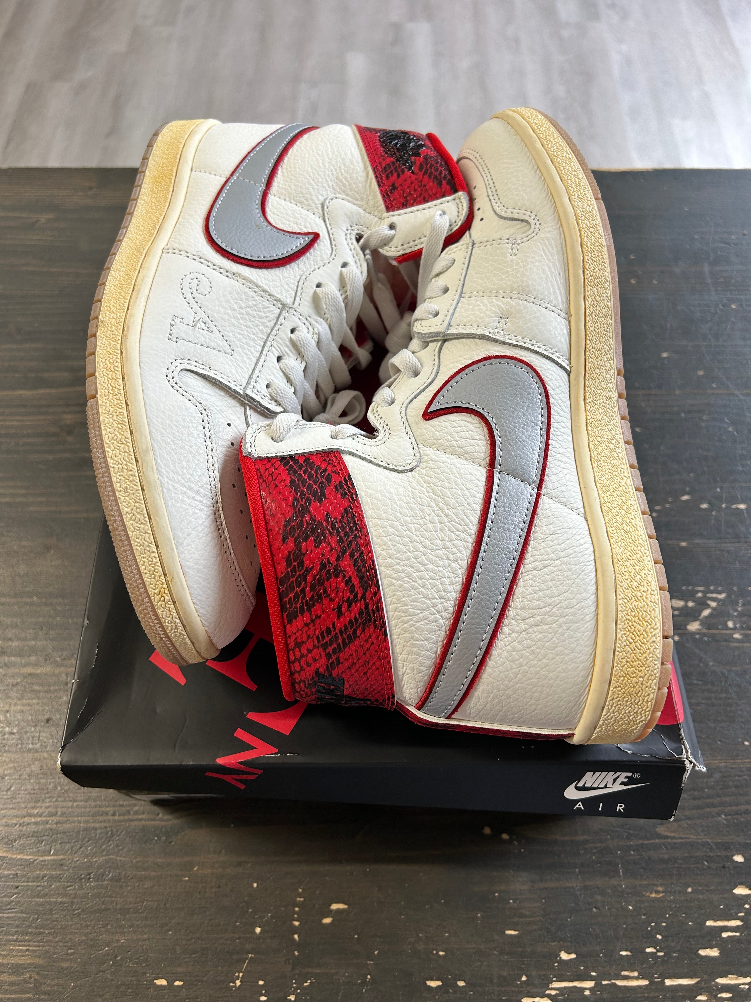 Pre-Owned Nike Jordan Air Ship PE SP Awake NY
