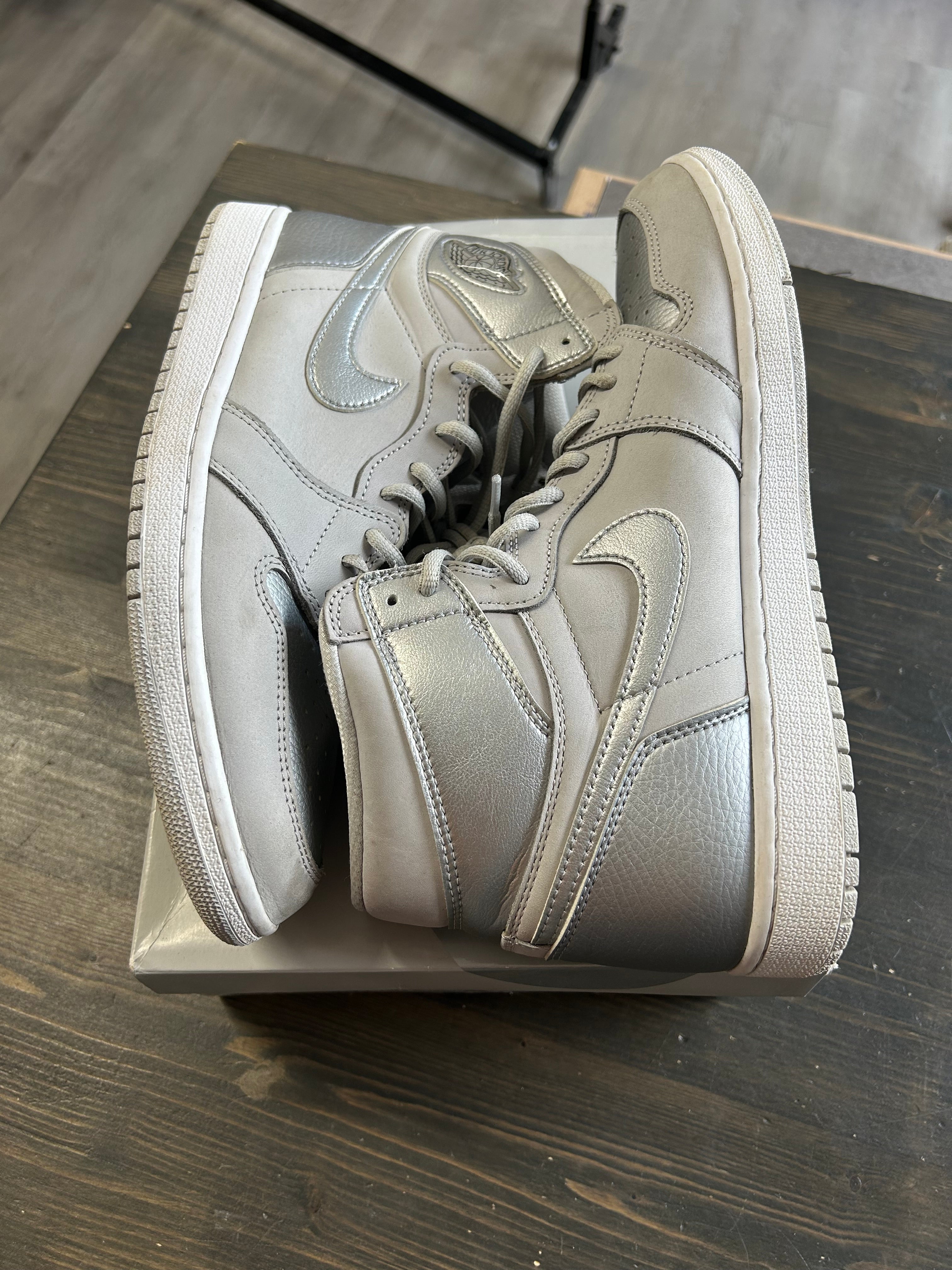 Pre-Owned Jordan 1 Retro High Neutral Grey (2020)