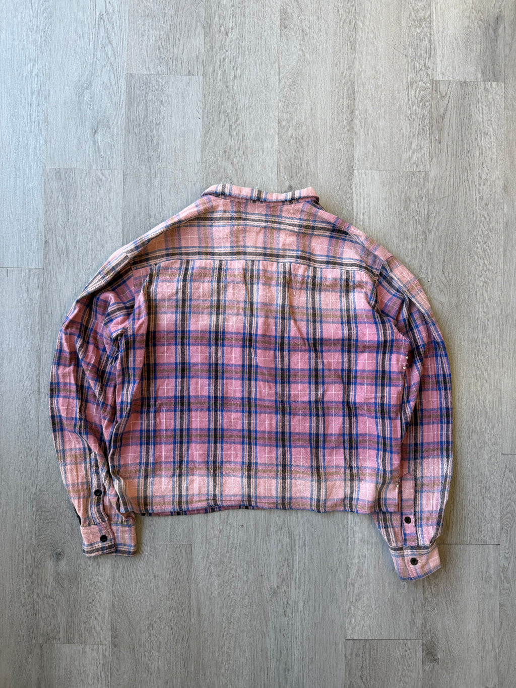 Vale Pink Rhinestone Spiderweb Button Flannel