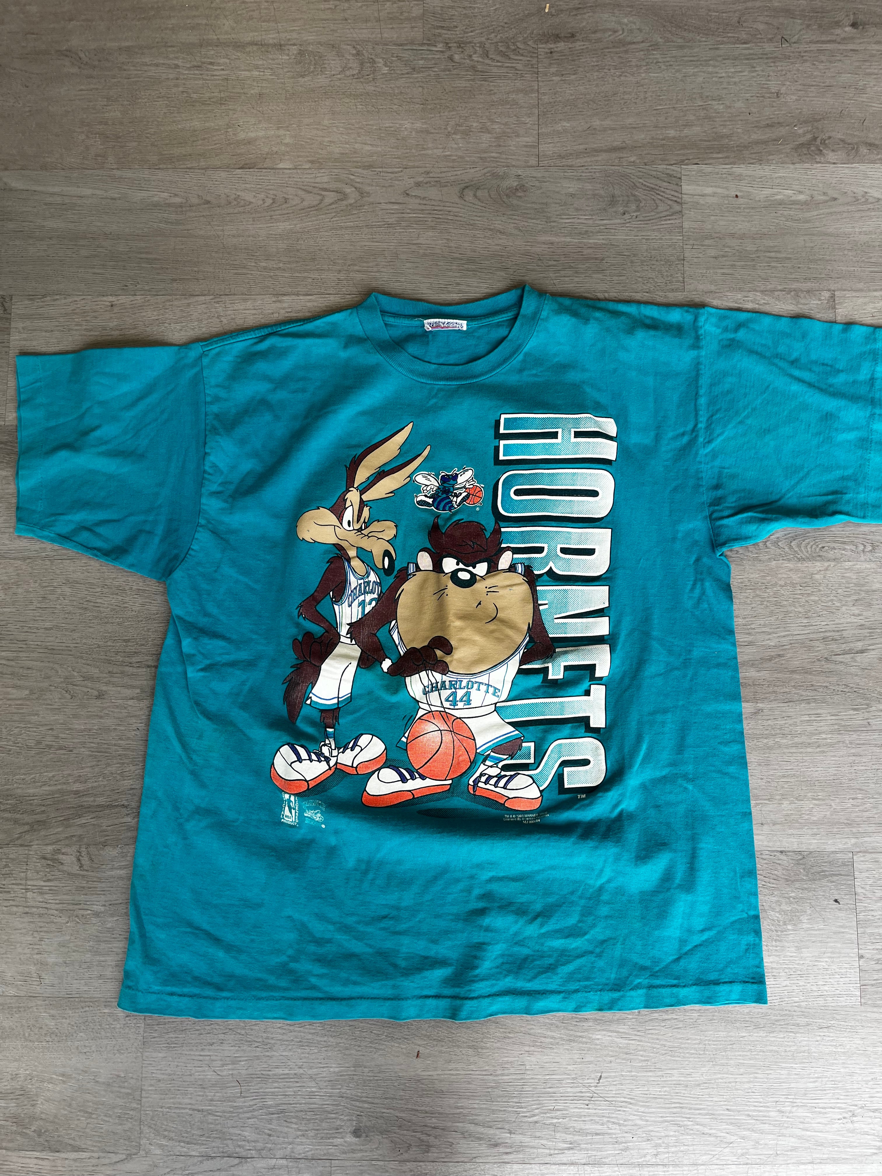 Vintage 1993 Looney Tunes Charlotte Hornets NBA Tee