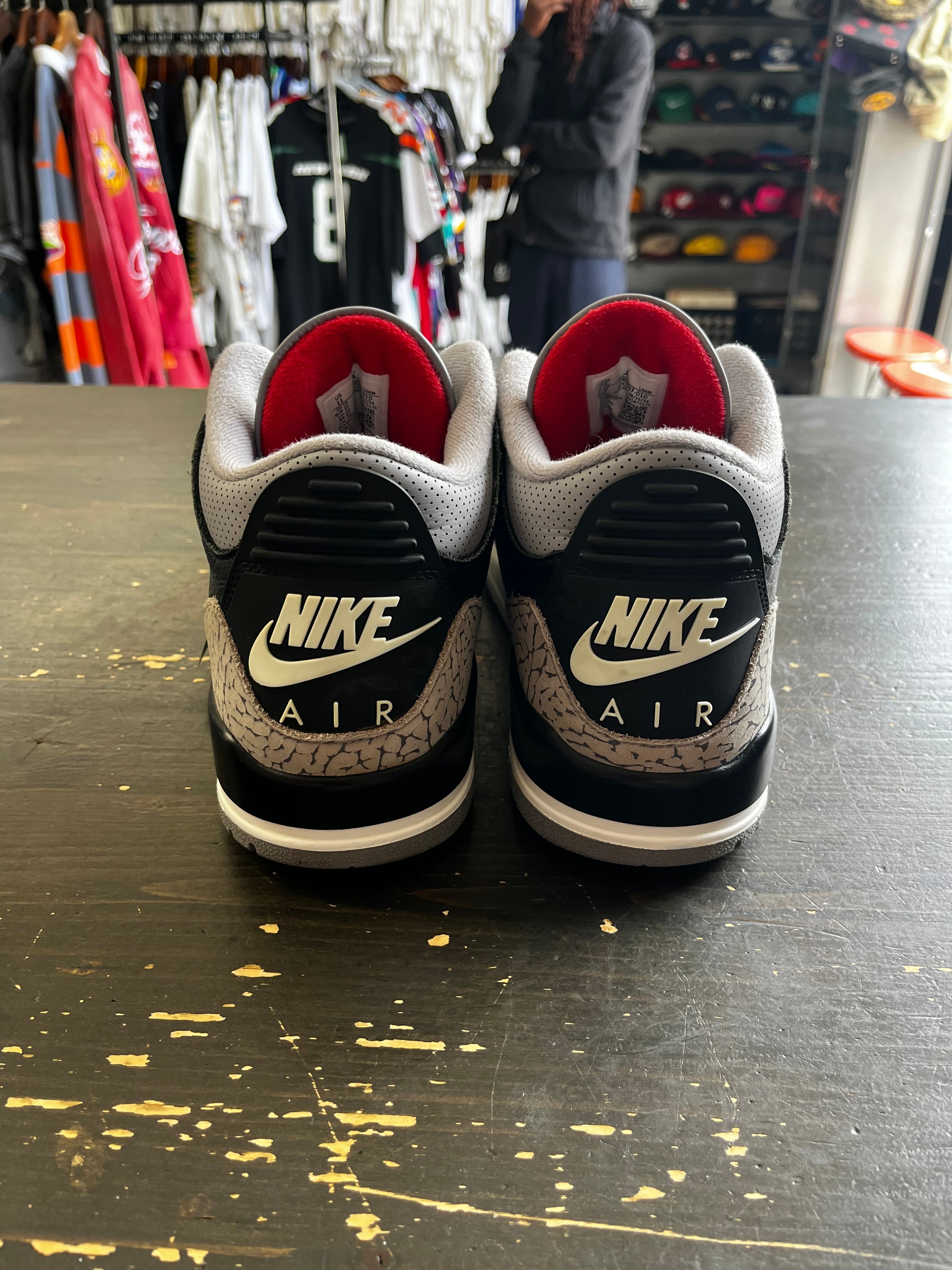 Pre-Owned Jordan 4 Retro OG Black Cement (2024)