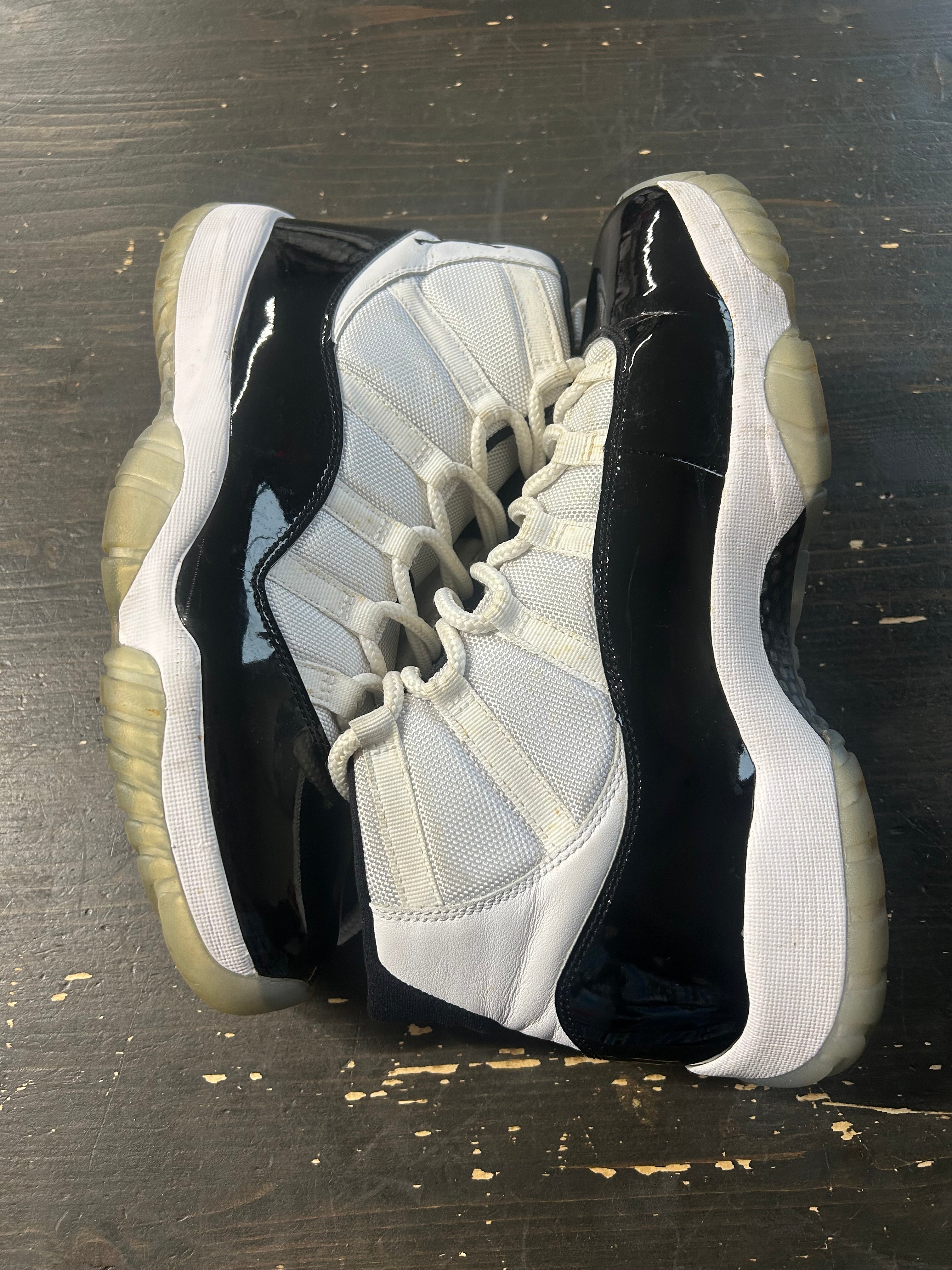 Pre-Owned Nike Air Jordan 11 Retro Concord