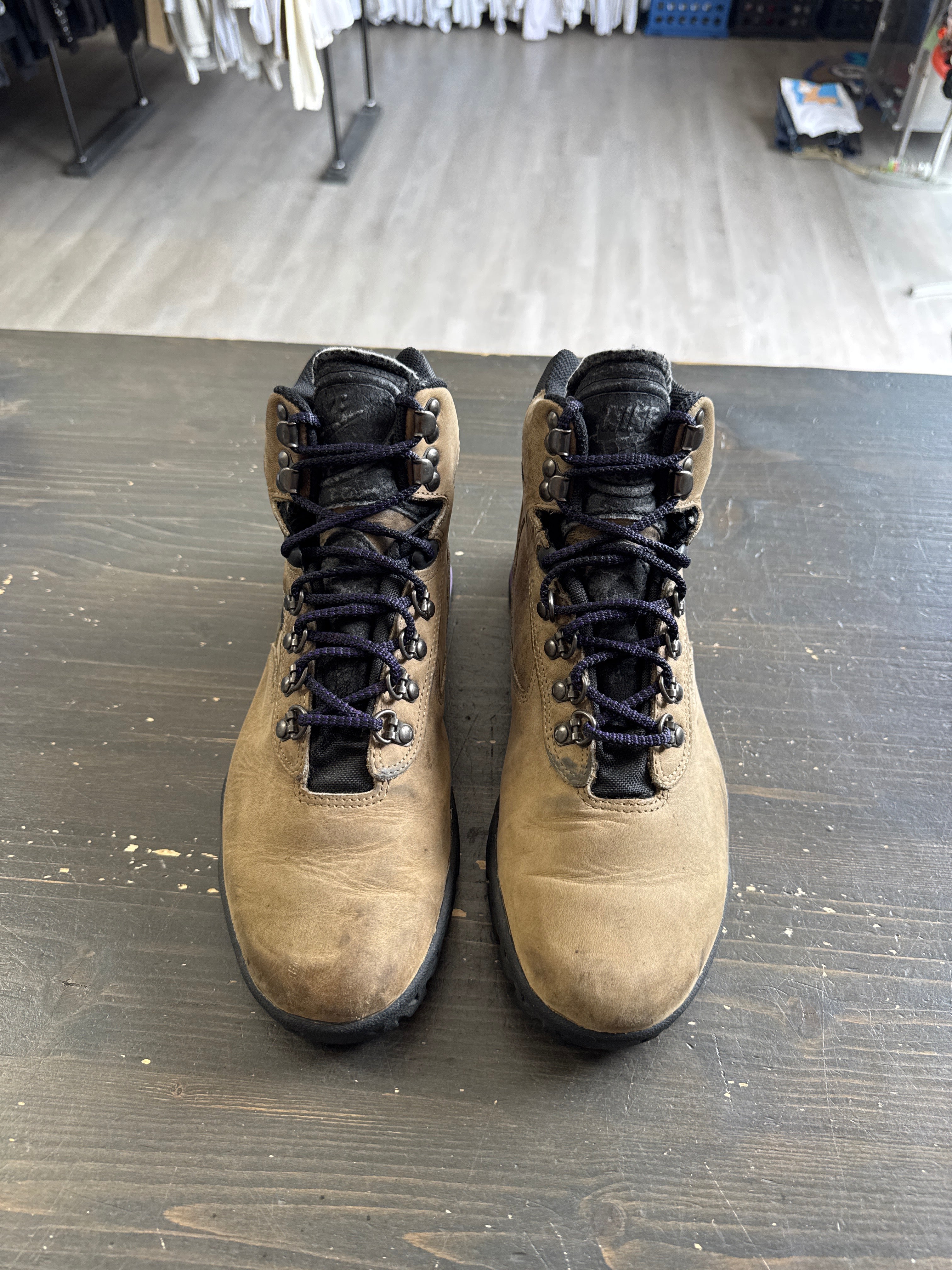 Pre-owned Vintage 1993 Nike Air Hiking Boots