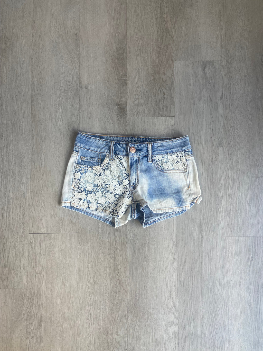 American Eagle Women’s Lace Design Jean Short