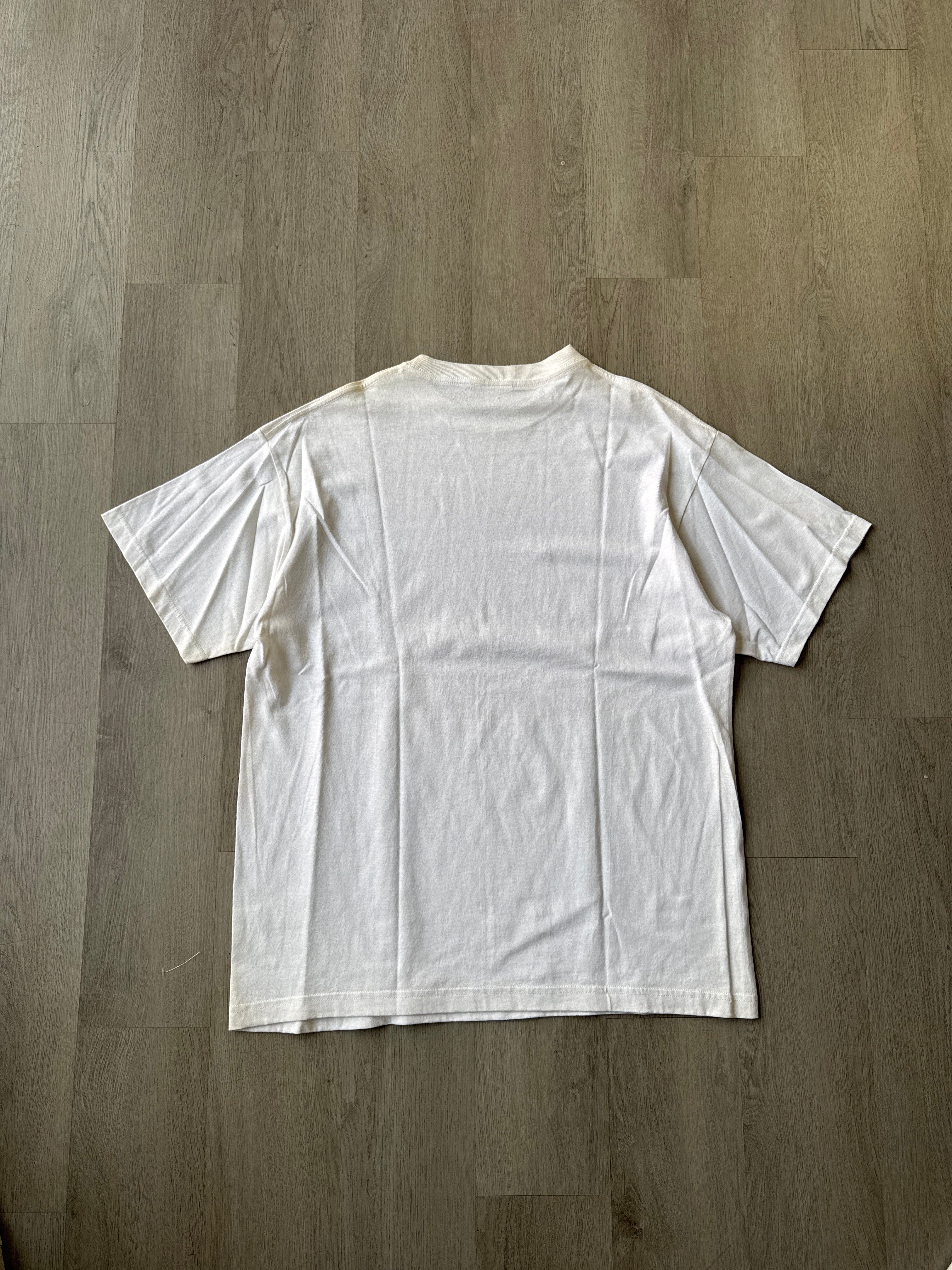 Vintage 1996 Guess Frontier 1930s USA Tee