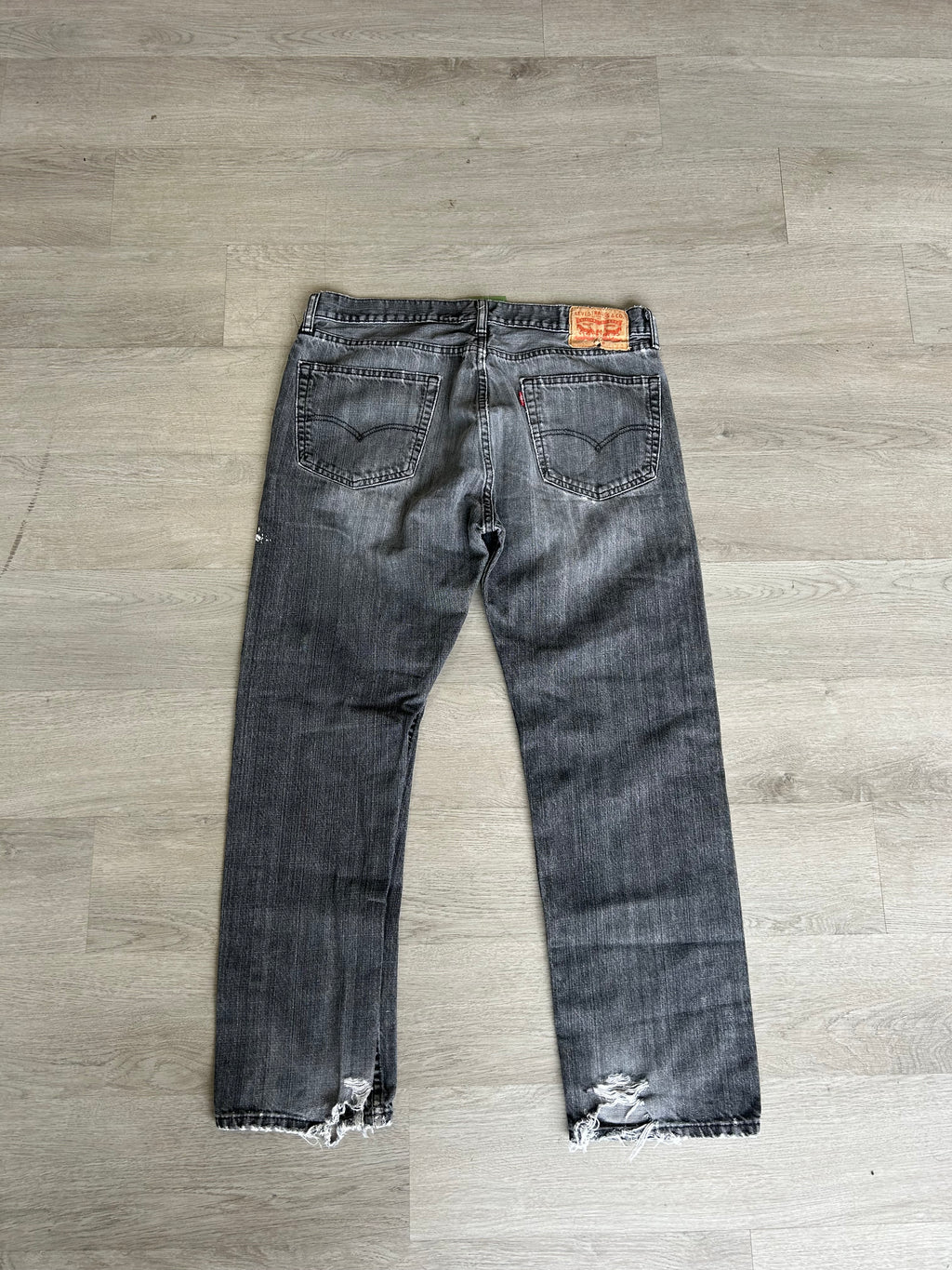 Vintage Distressed Bootcut Levi jeans