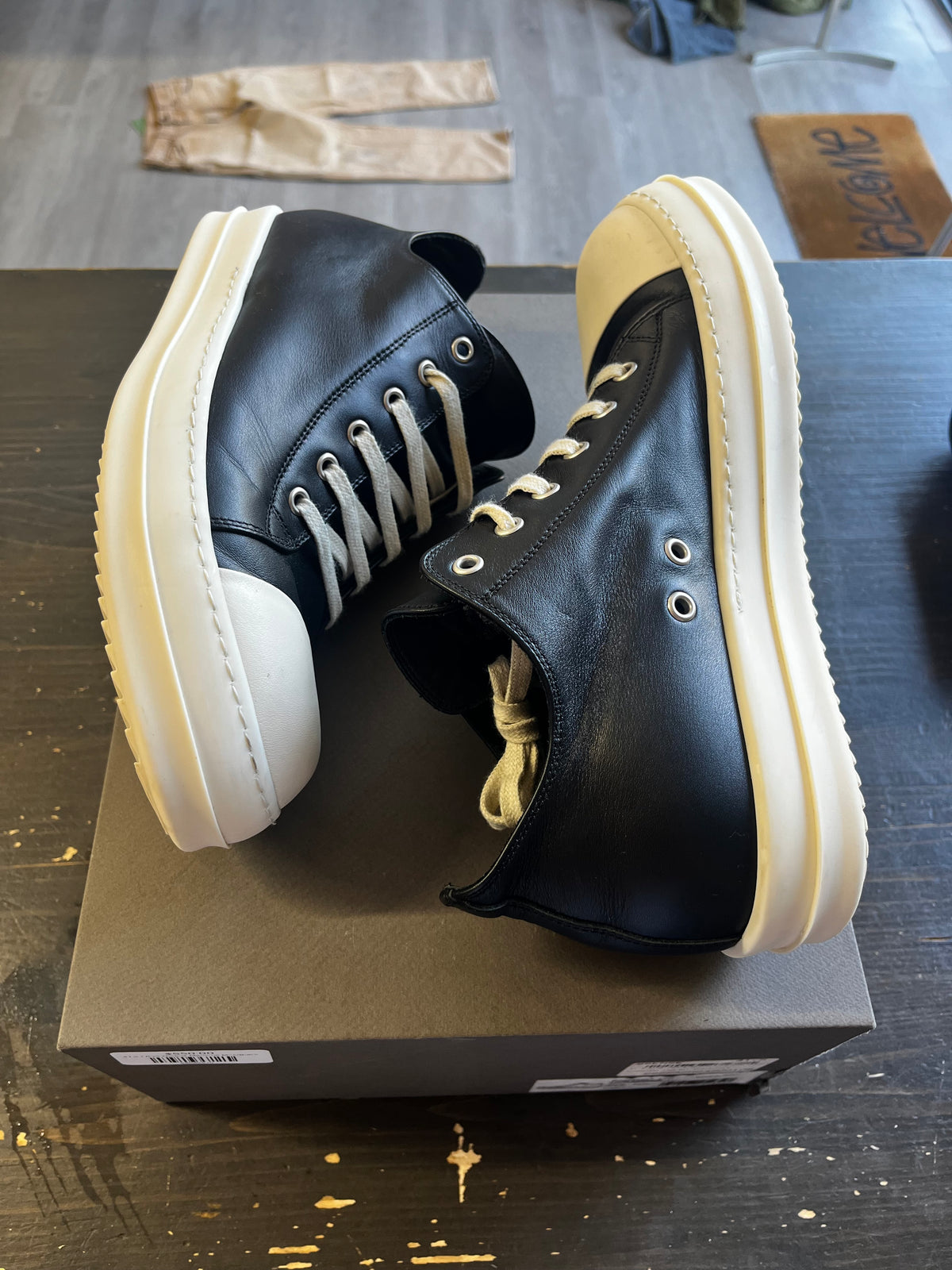 Pre-Owned Rick Owen’s Strobe Low Black