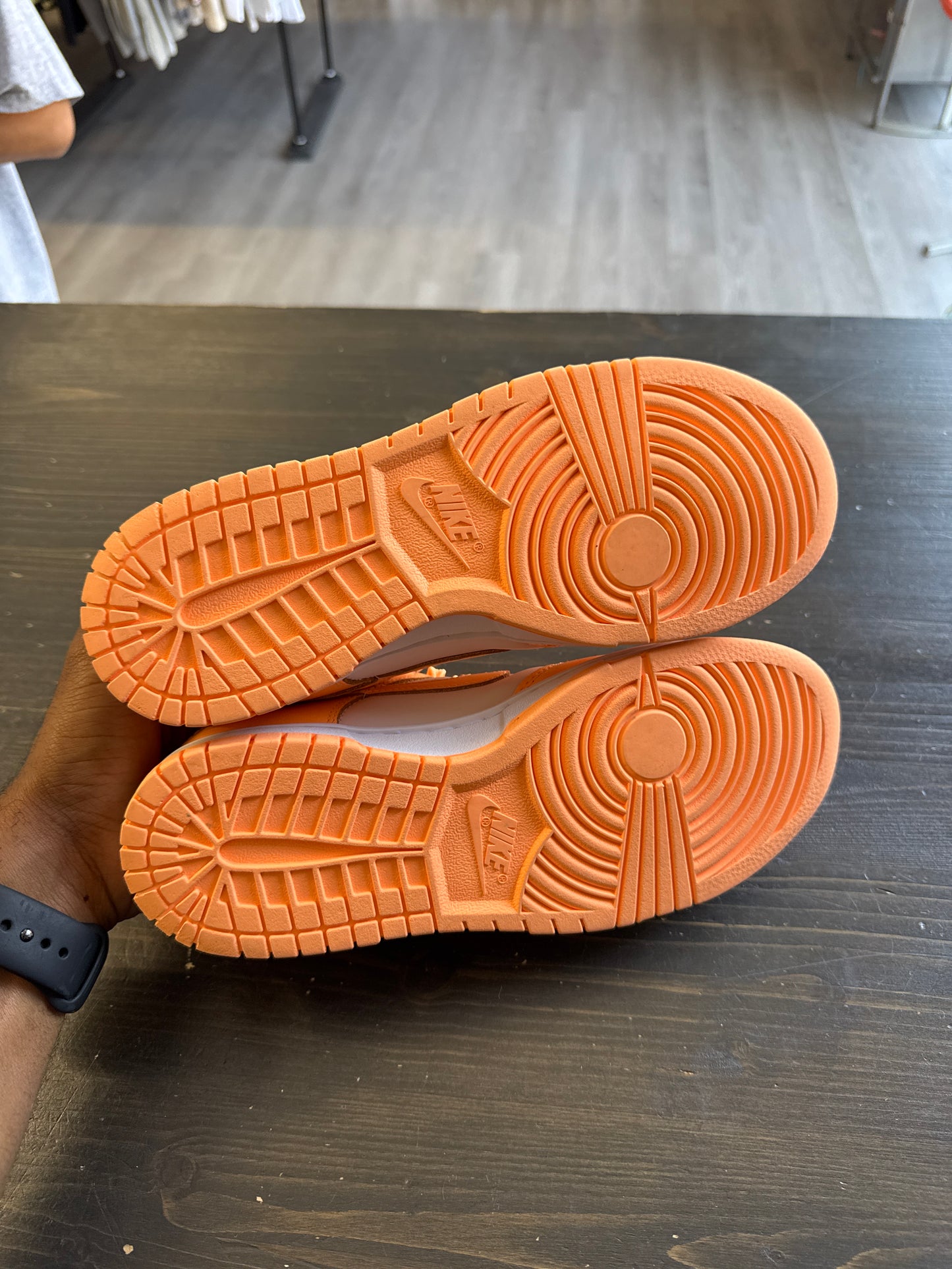 Pre-owned Women’s Nike Dunk Low Peach Cream