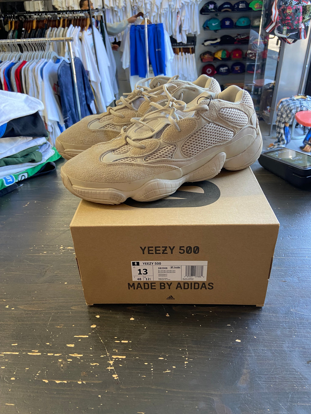 Pre-Owned adidas Yeezy 500
Blush
