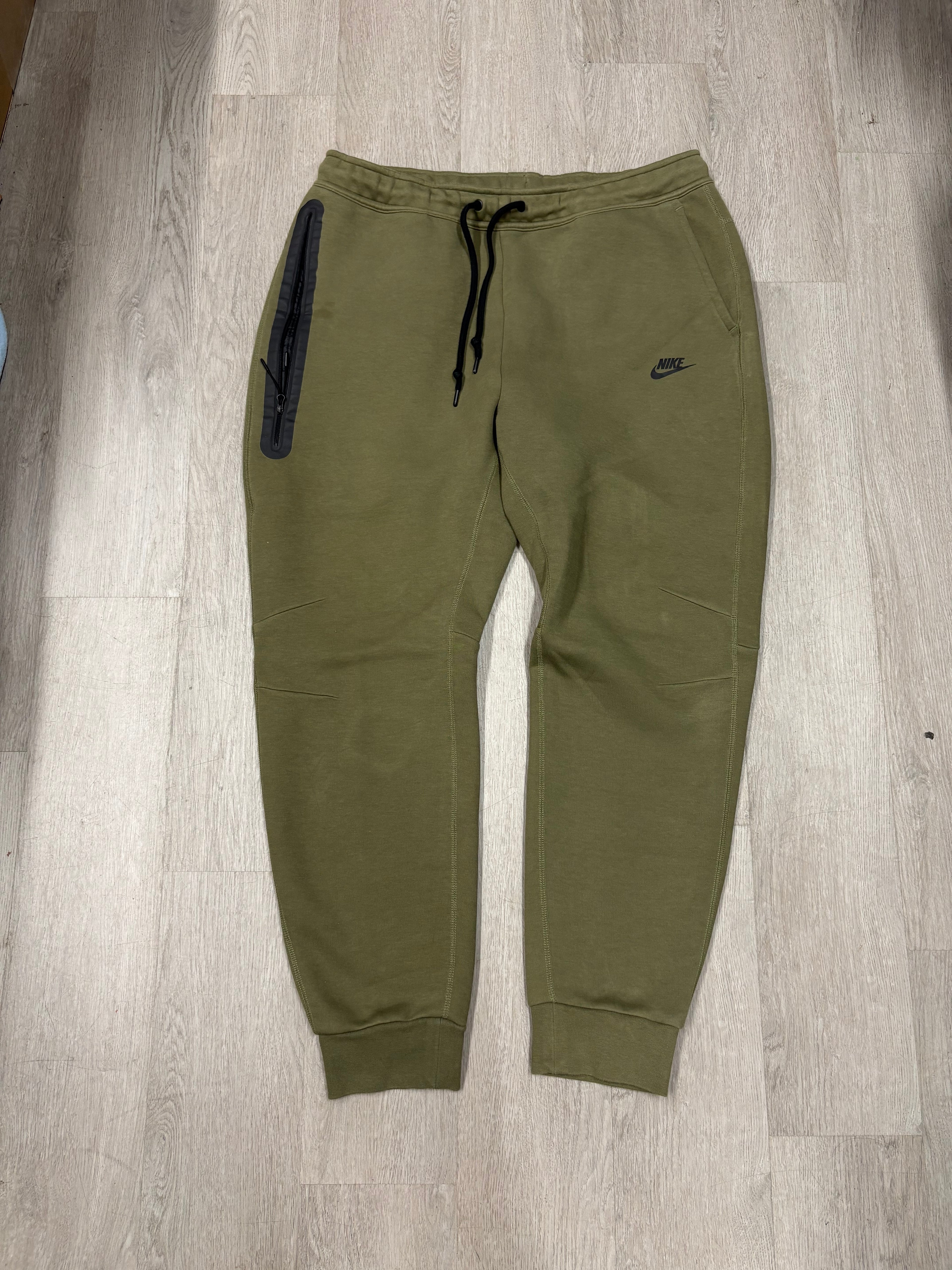 Y2K Nike Tech Fleece Joggers