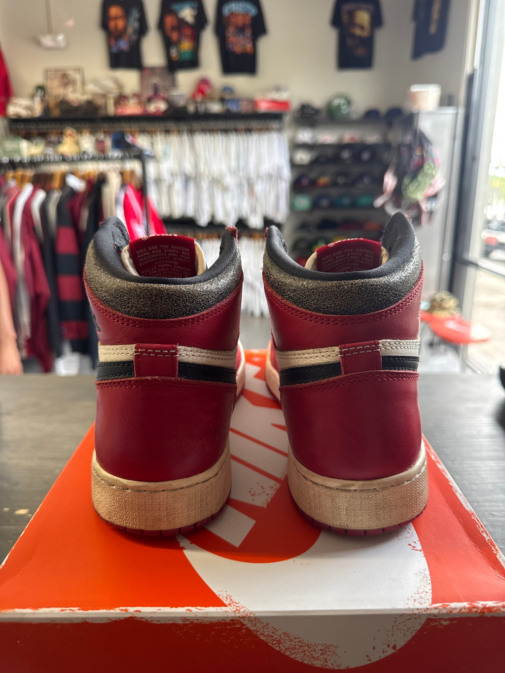 Pre-owned Jordan Retro 1 Chicago Lost & Found