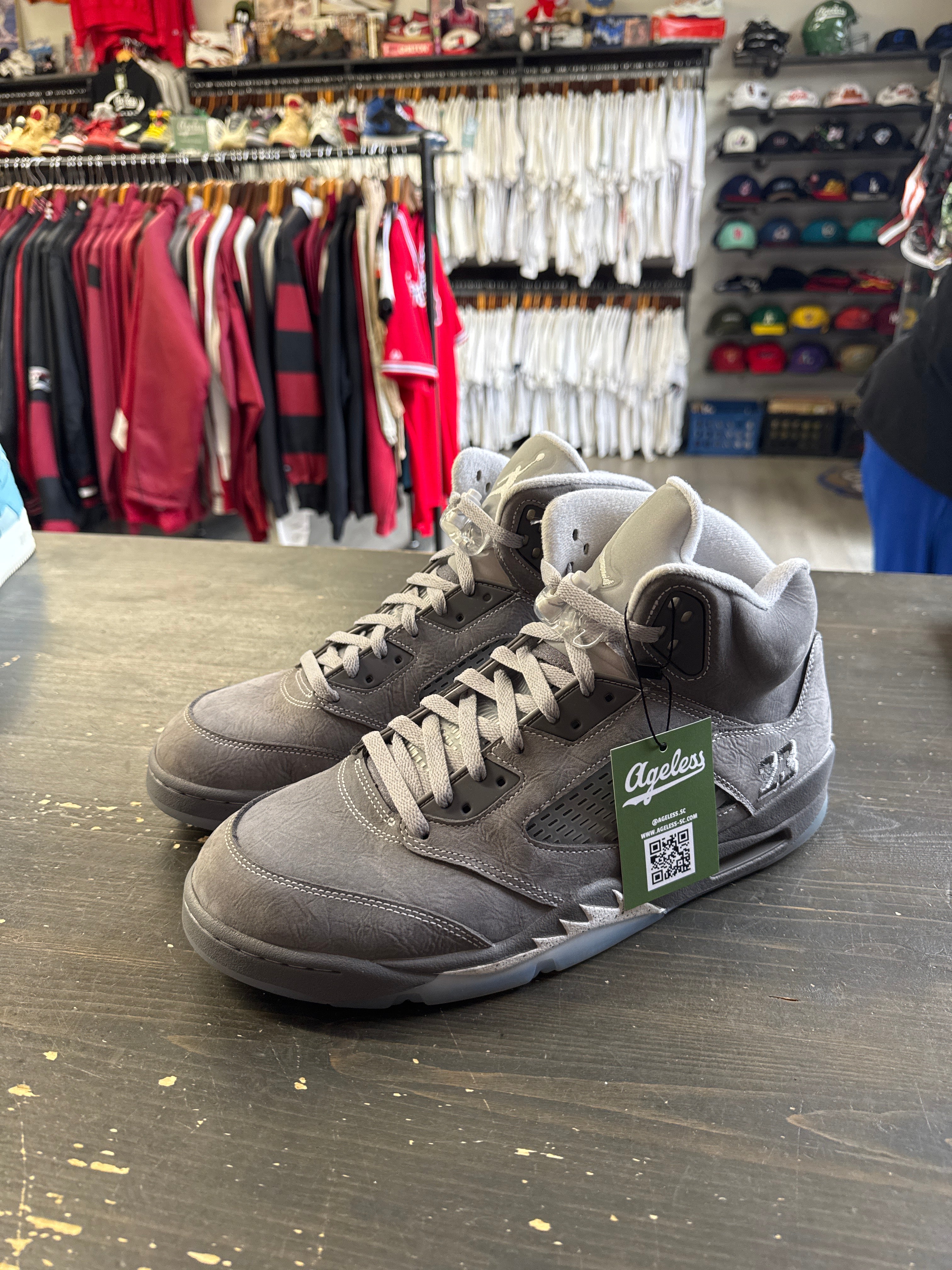 Pre-owned Jordan Retro 5 Wolf Grey 2026