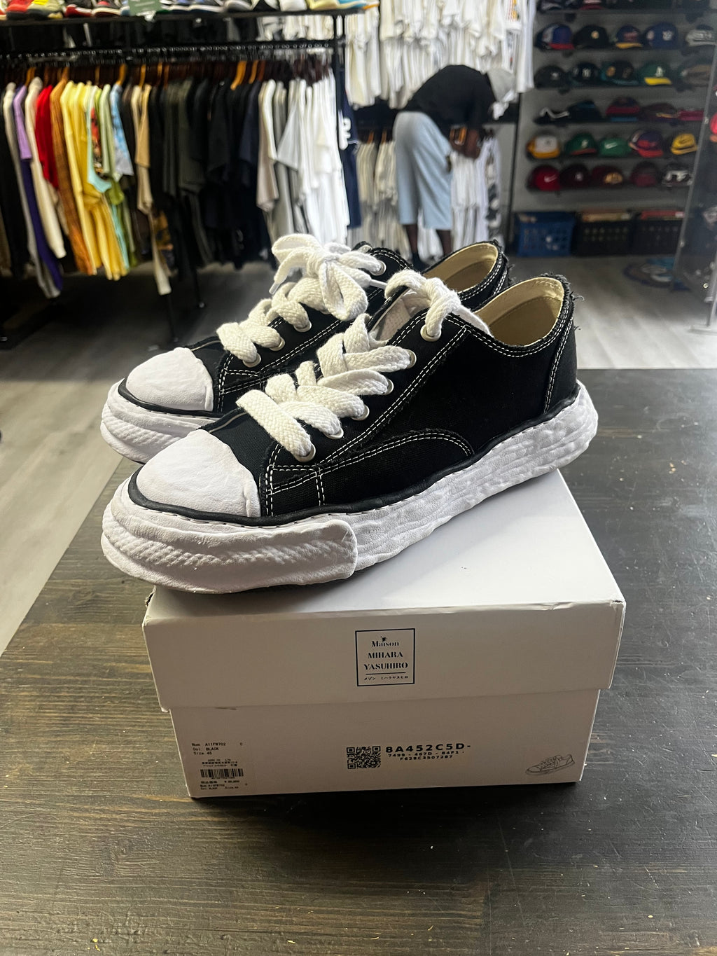 Pre-Owned Maison Mihara Yasuhiro Peterson 23 OG Sole