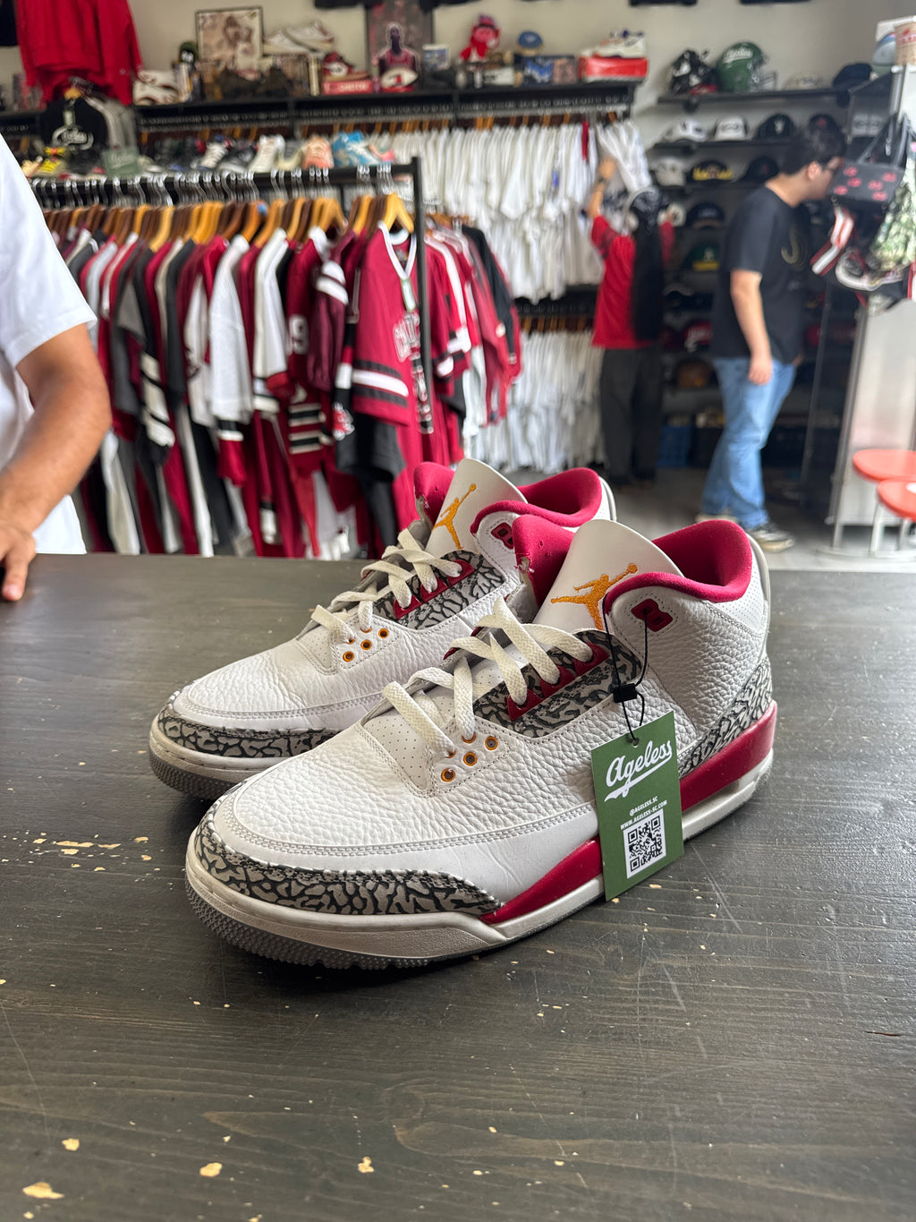 Pre-owned Jordan Retro 3 Cardinal Red