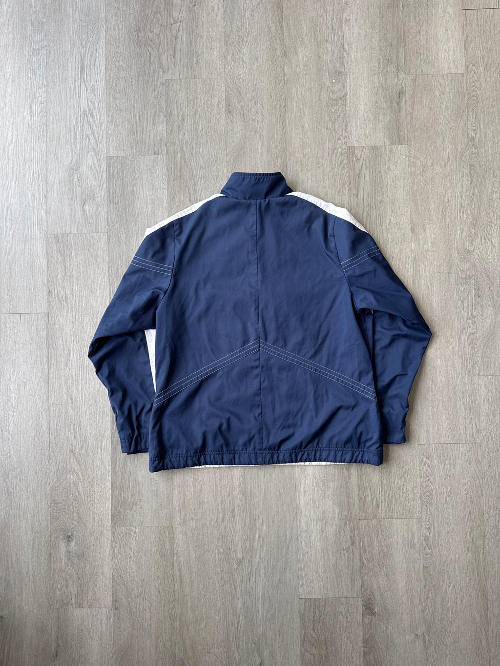 Vintage Women’s Nike Navy Windbreaker Jacket