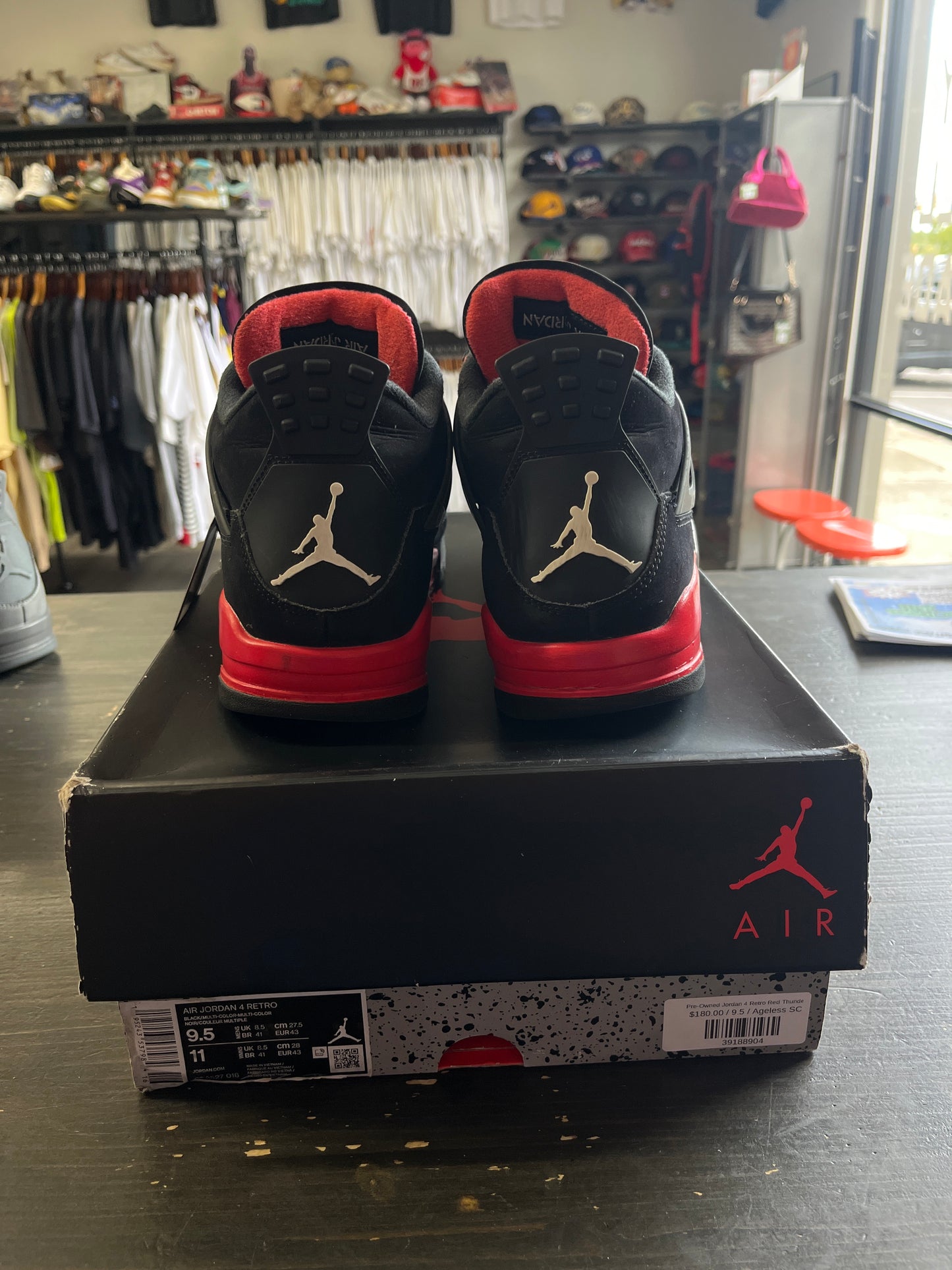 Pre-Owned Jordan 4 Retro Red Thunder
