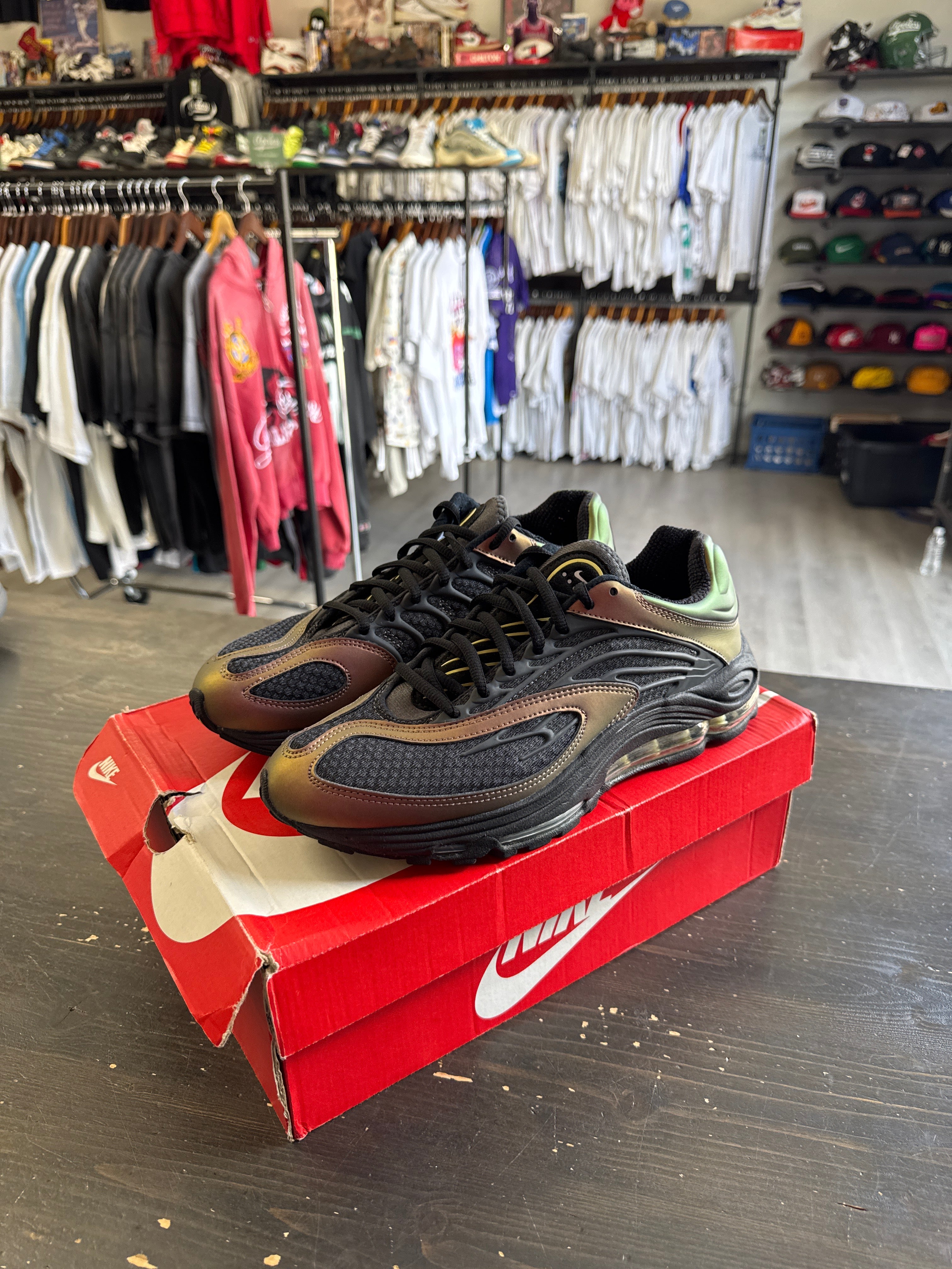 Pre-owned Nike Air Tuned Max Celery