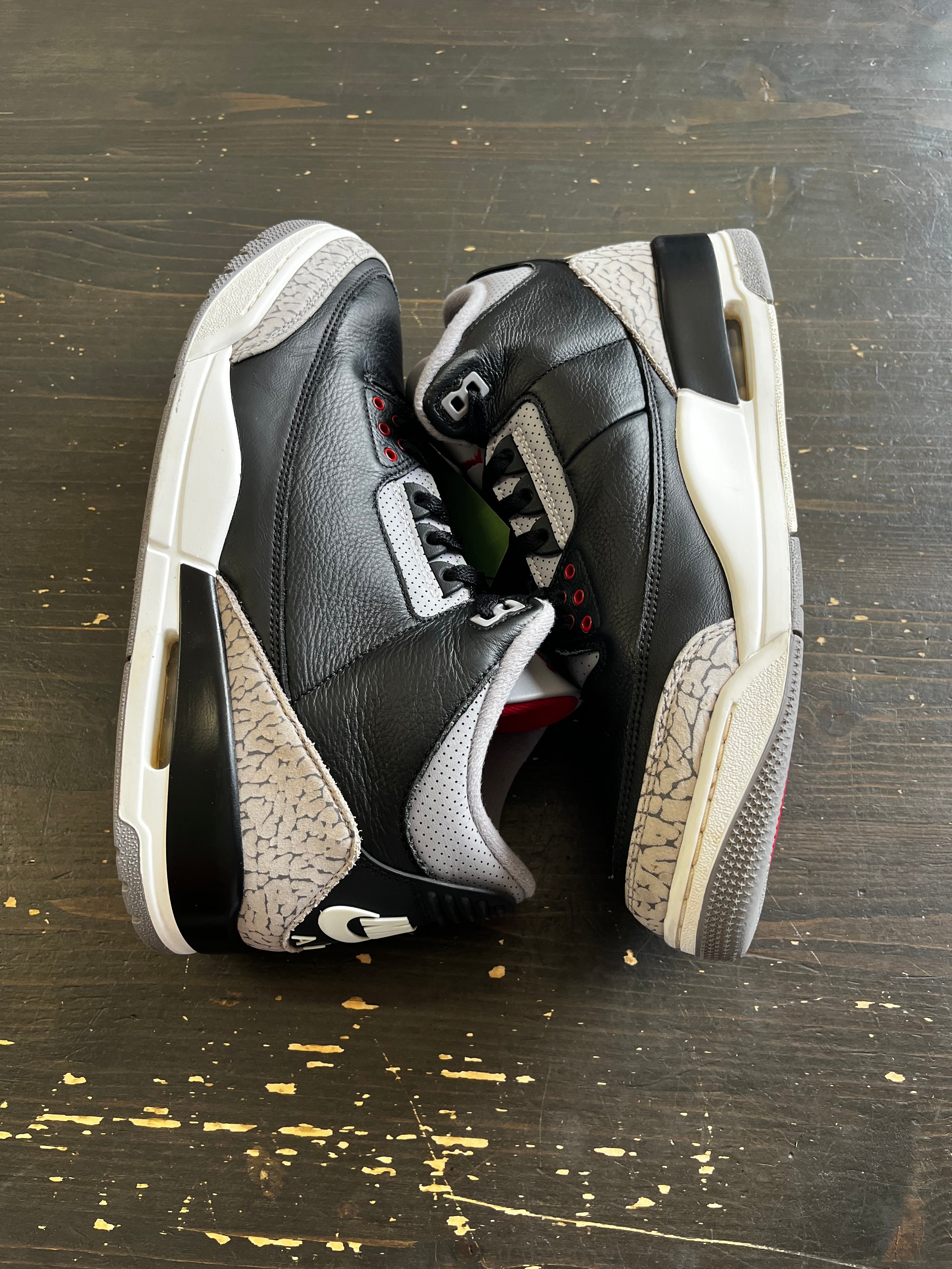 Pre-Owned Jordan 4 Retro OG Black Cement (2024)