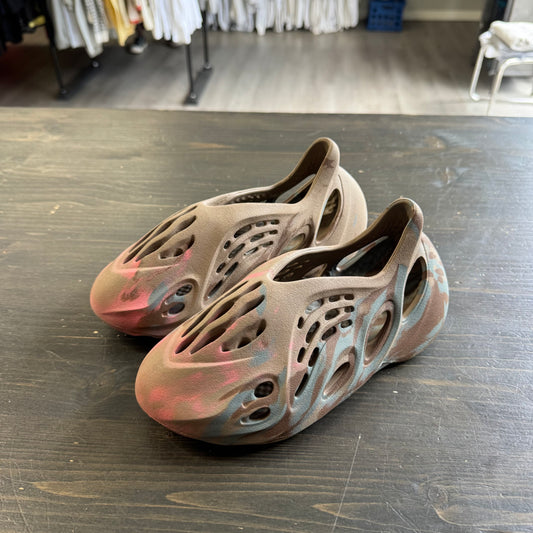 Pre-owned Adidas Yeezy Foam Runner MX Sand Grey