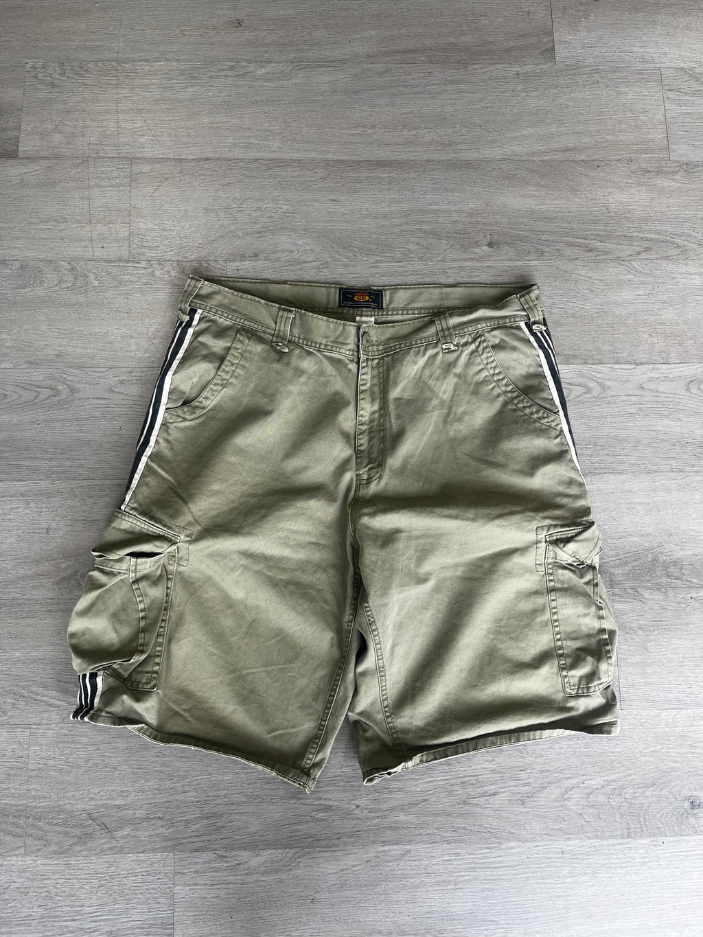 Vintage Faded Golry Striped Cargo shorts