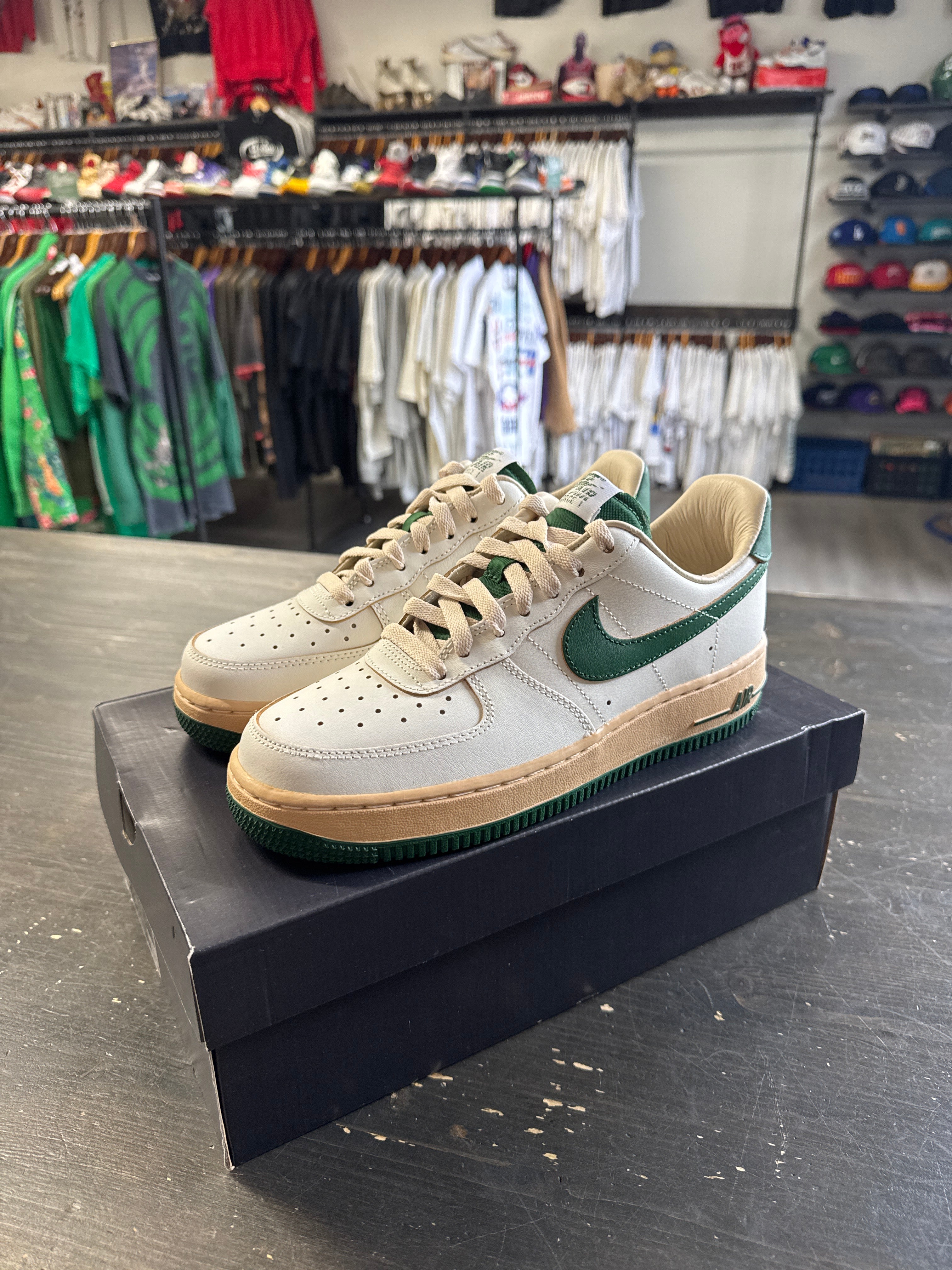 Women’s Nike Air Force 1 Low ‘07 LV8 Vintage Gorge Green