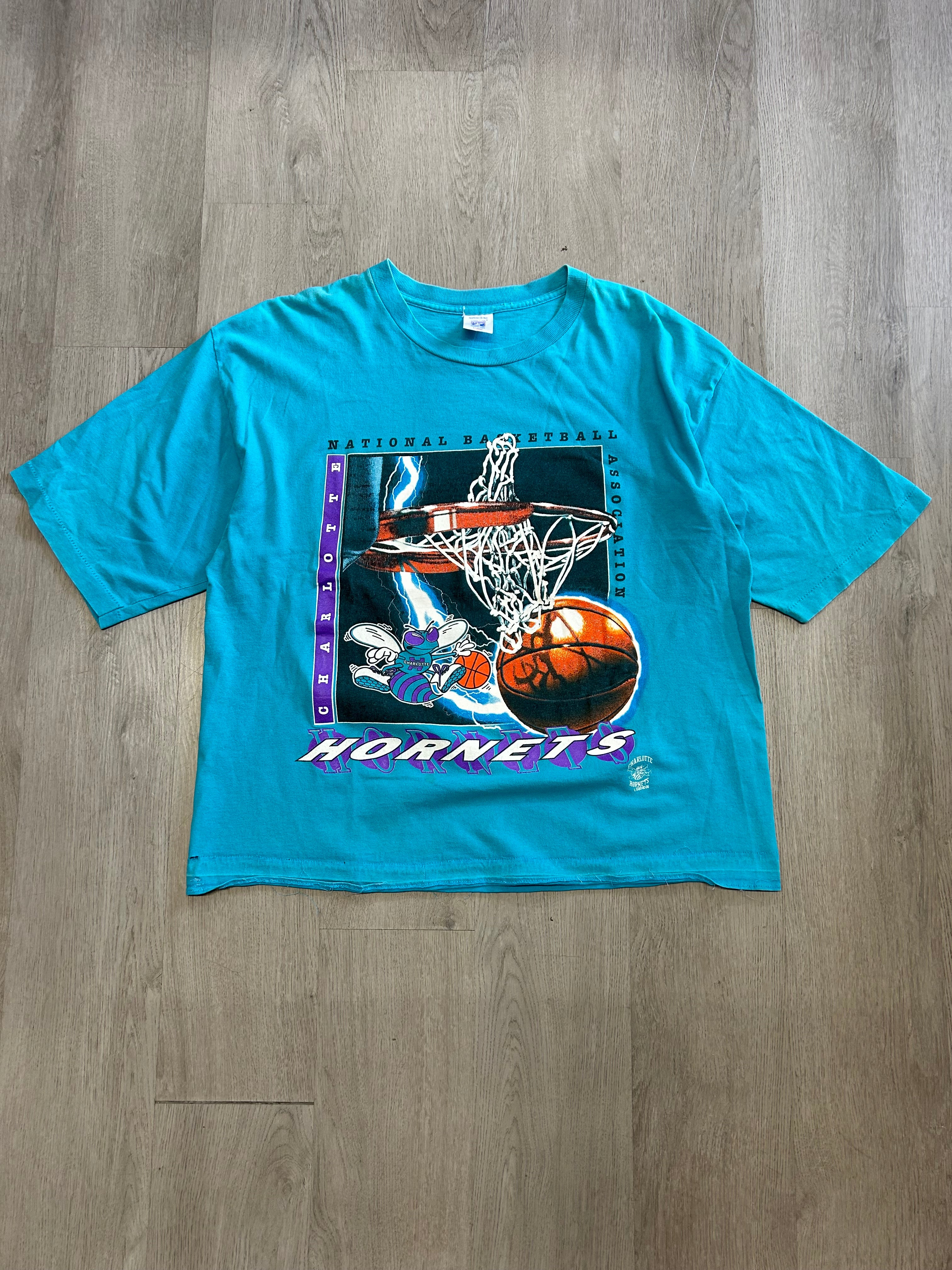 Vintage NBA Charlotte Hornets Cropped Tee