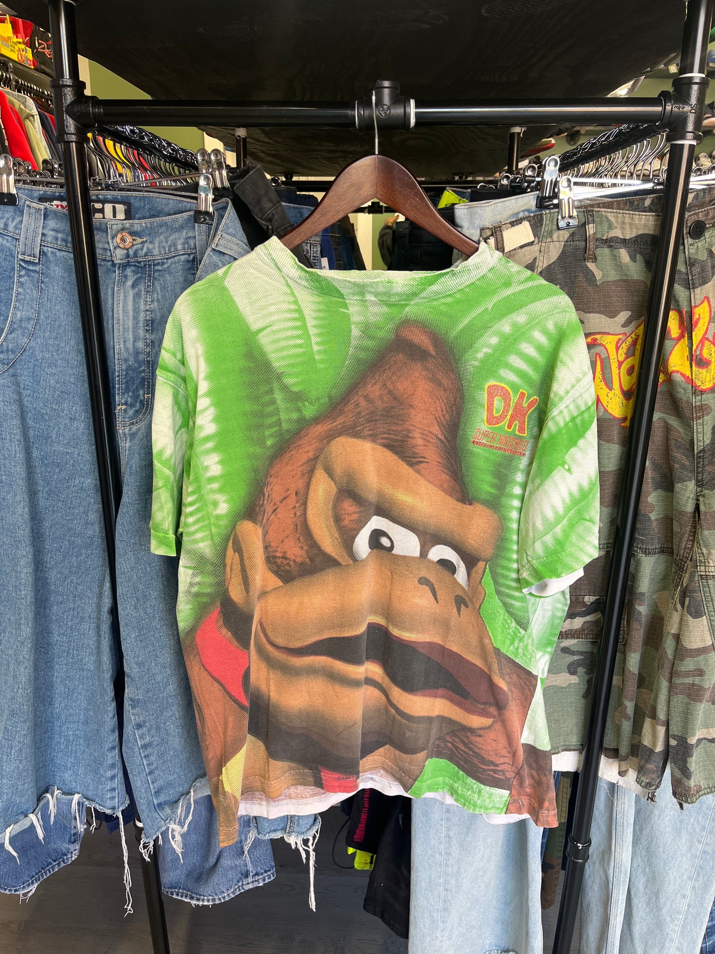 Vintage Donkey Kong Country Super Nintendo Tee
