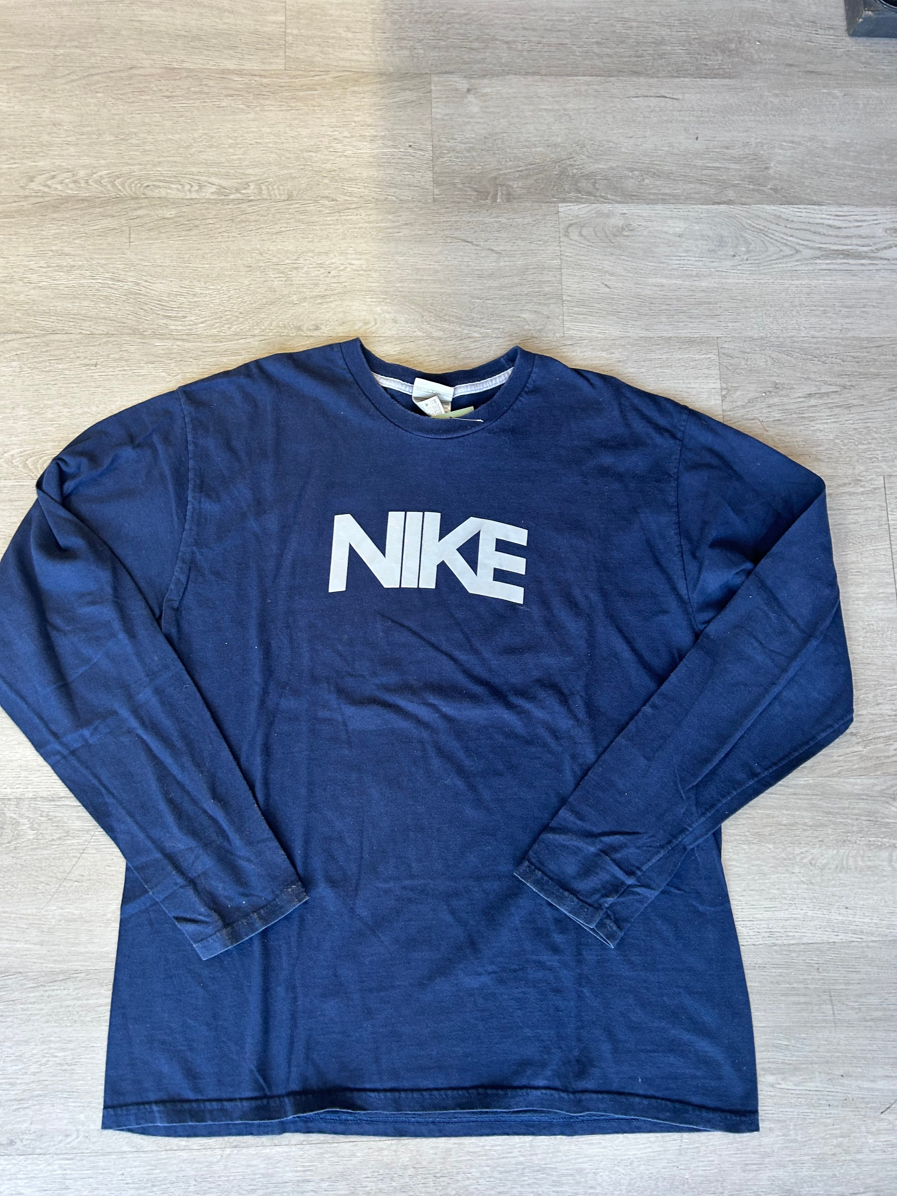 Vintage Nike Long-Sleeve Tee