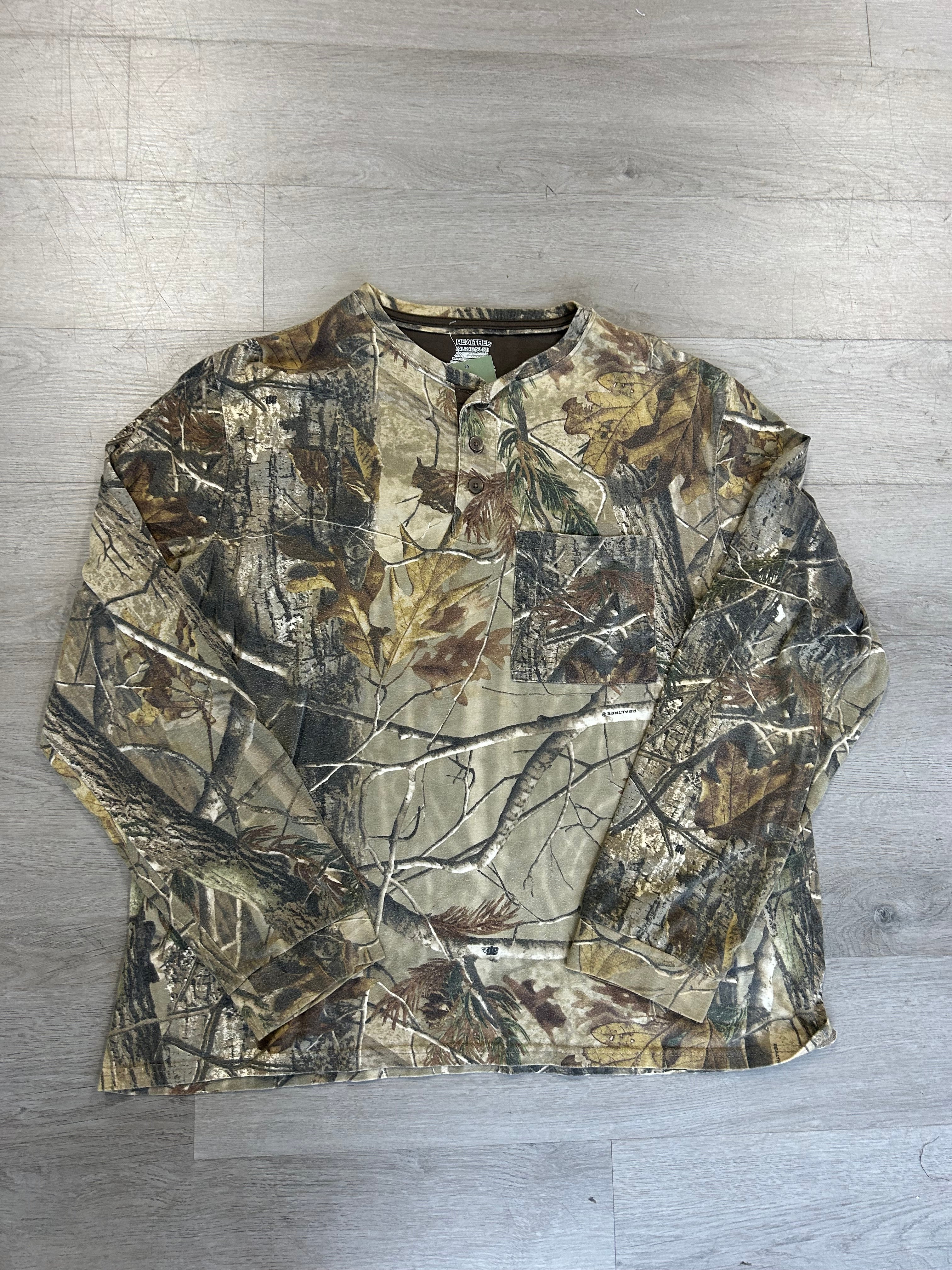 Vintage RealTree Camo Longsleeve