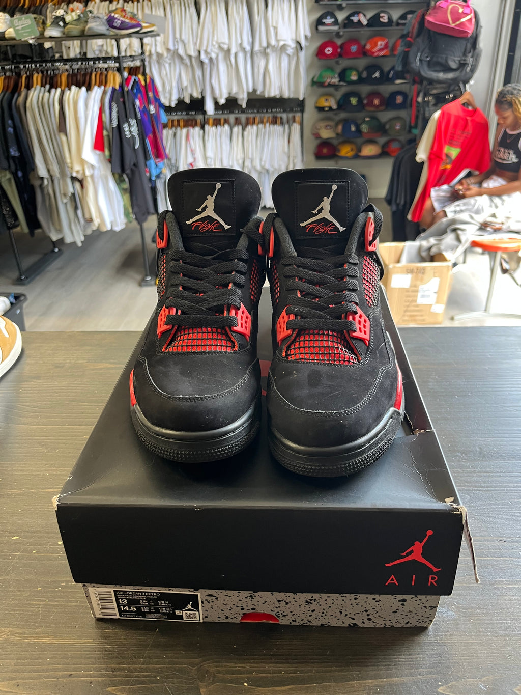 Pre-Owned Jordan 4 Retro Red Thunder