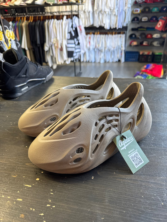 Pre-owed Adidas Yeezy Foam Rnnr Stone Sage