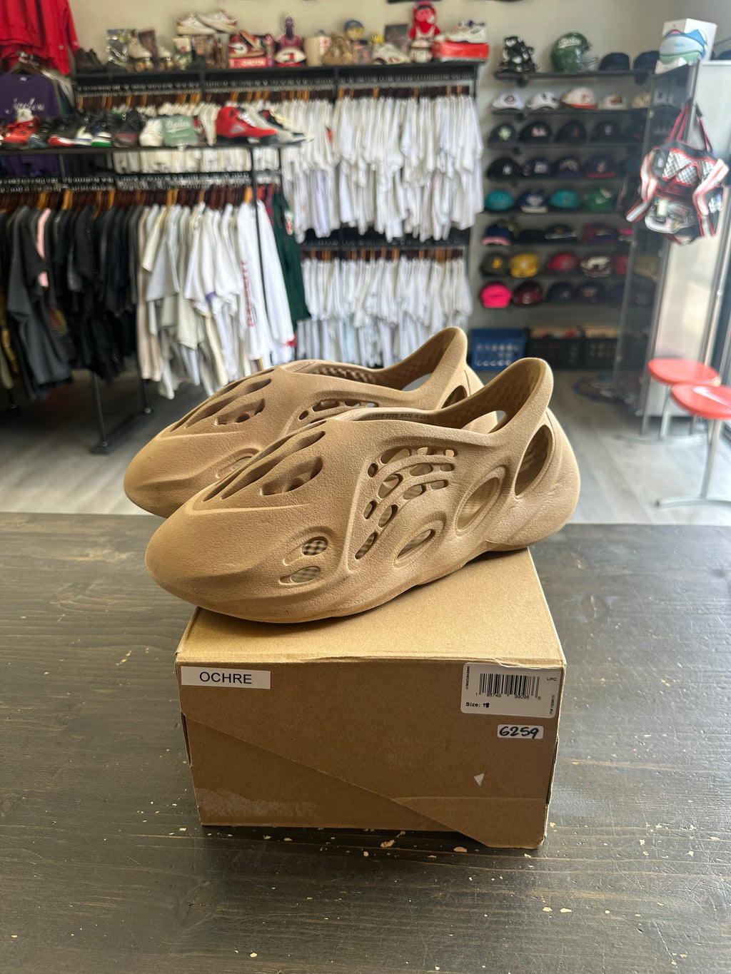 Pre-Owned adidas Yeezy Foam RNNR Ochre