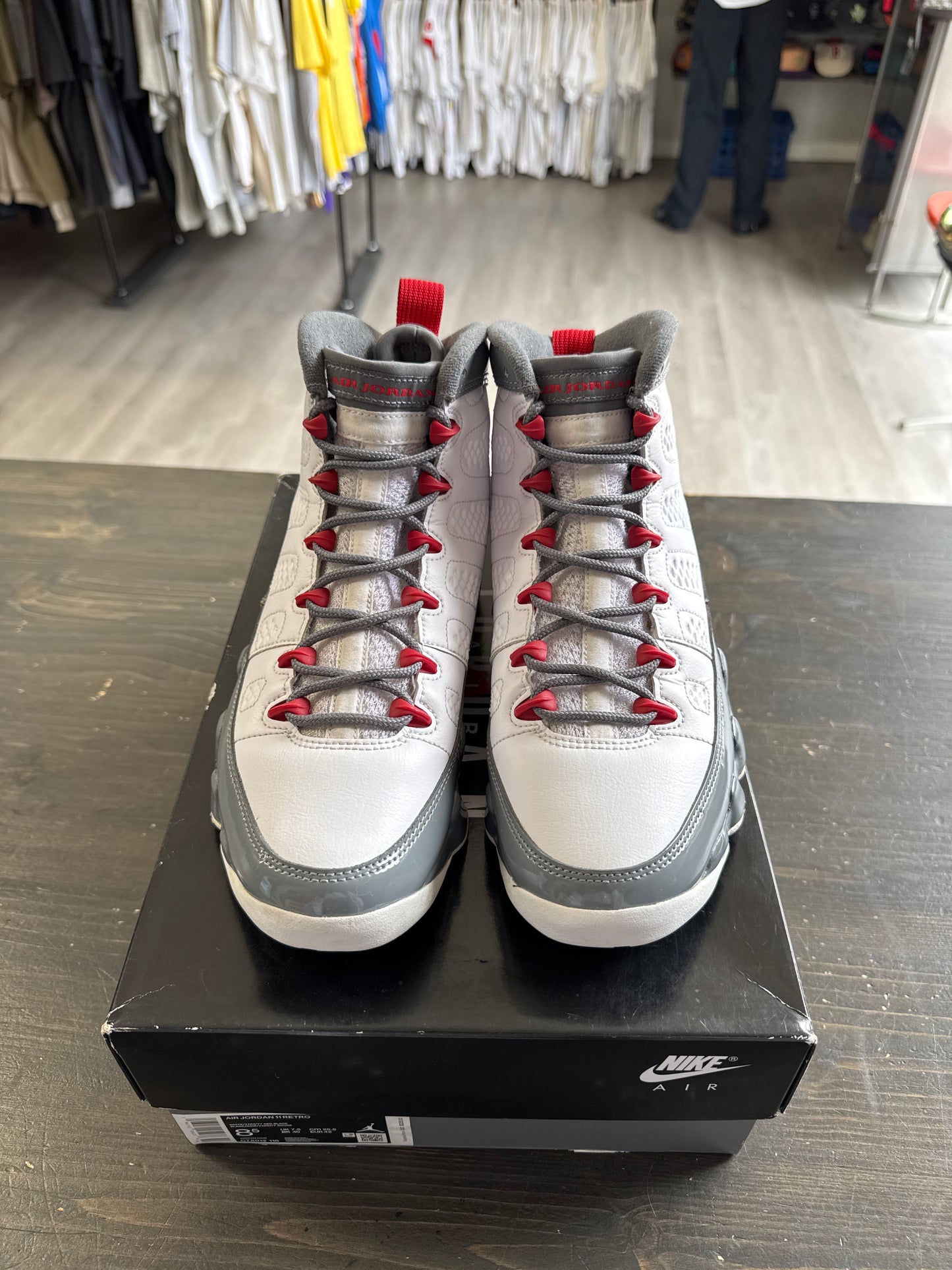 Pre-owned Jordan Retro 9 Fire Red