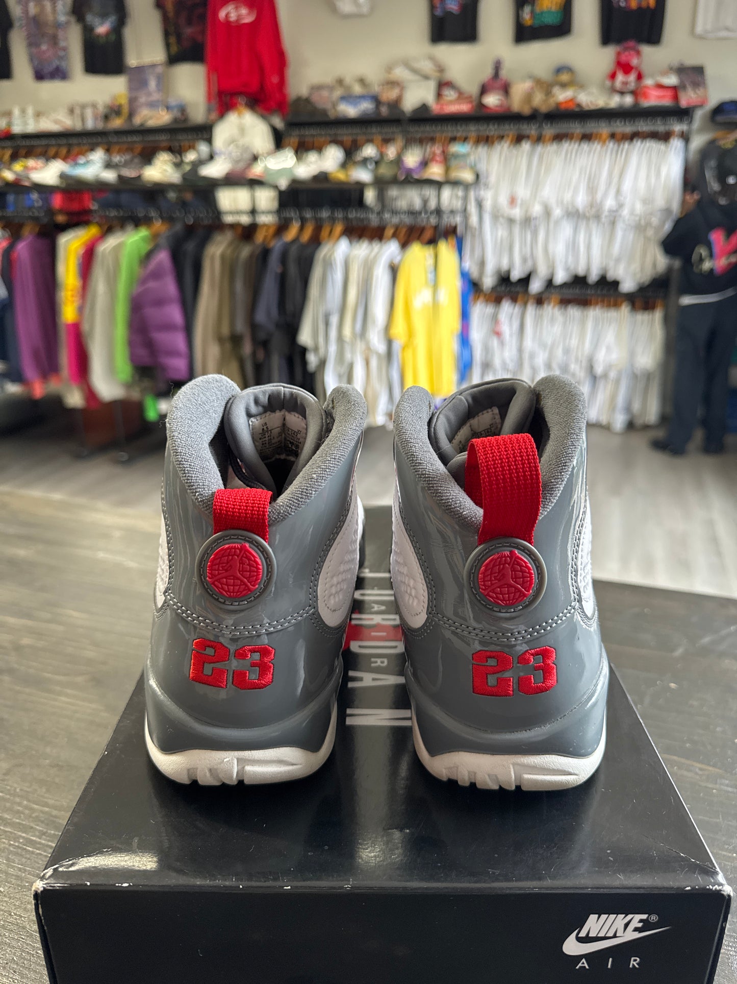 Pre-owned Jordan Retro 9 Fire Red