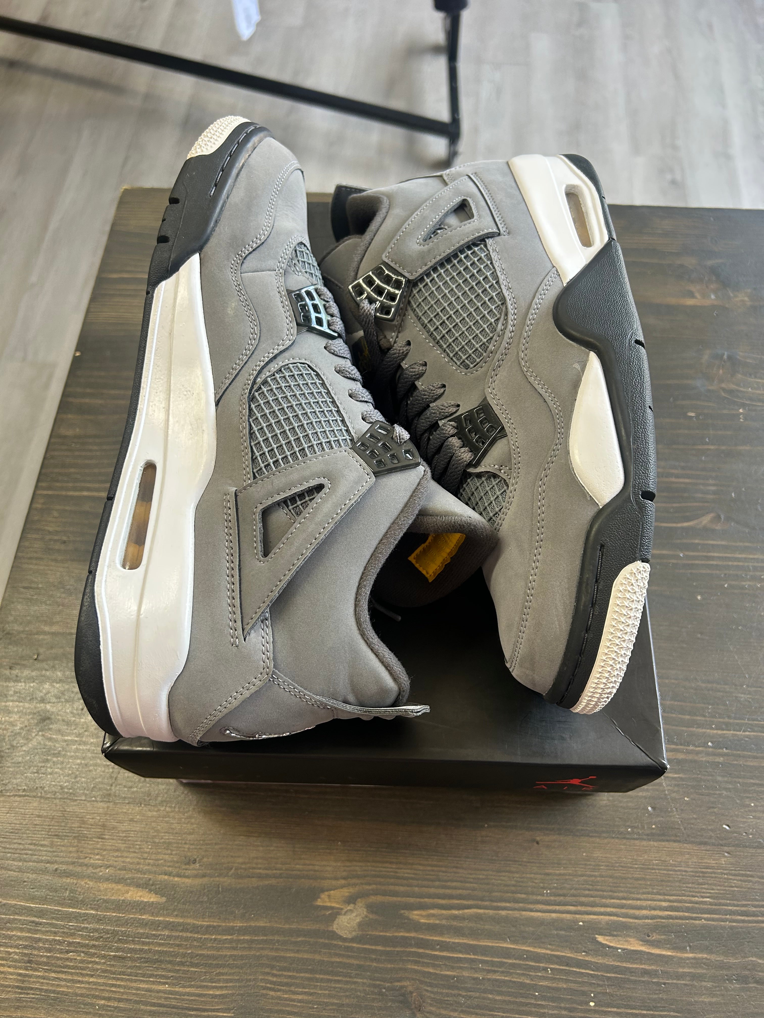 Pre-Owned Jordan 4 Retro Cool Grey (2019)