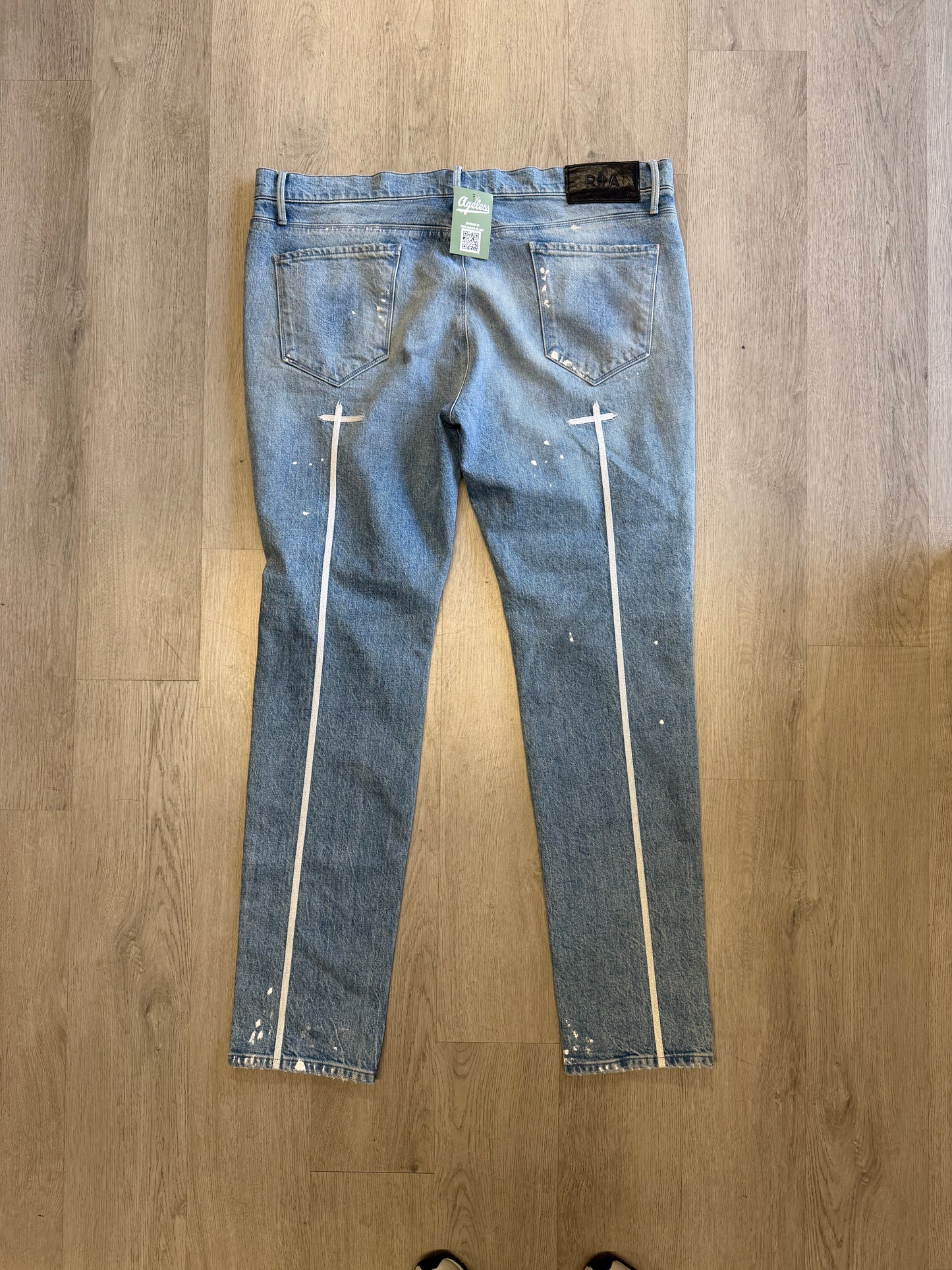 RtA Distressed Sinner Jeans