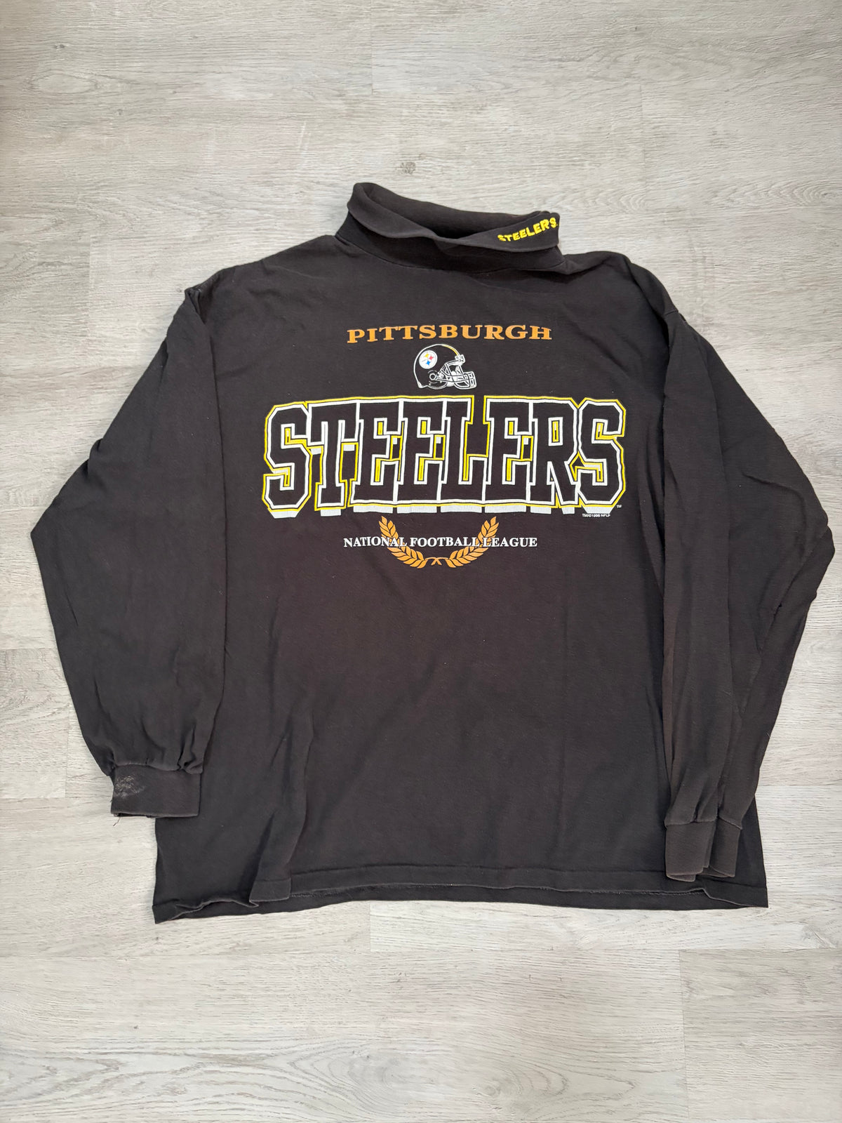 Vintage NFL Pittsburgh Steelers Black Turtleneck Longsleeve Tee